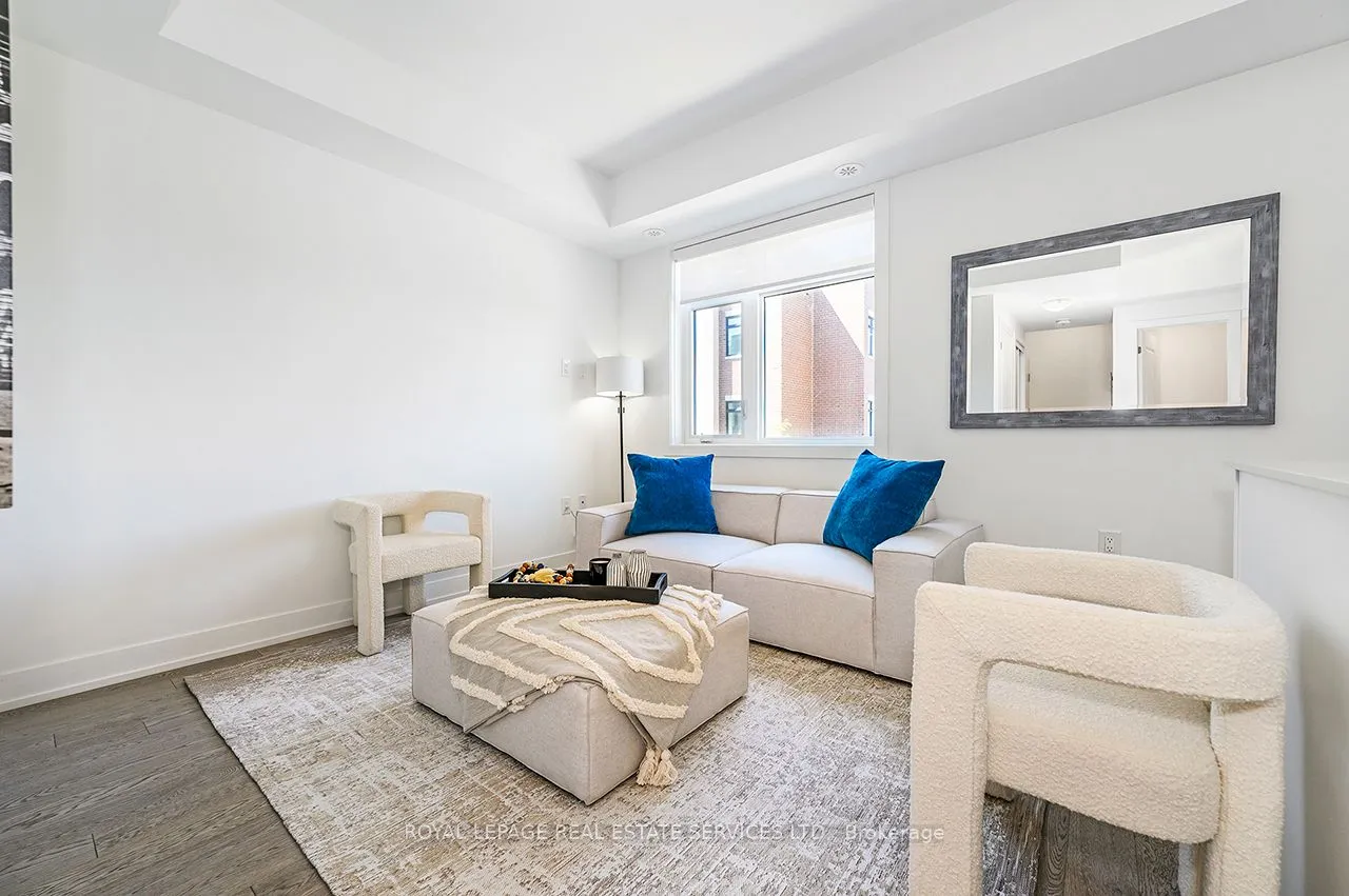 1075 Douglas McCurdy Common, #251