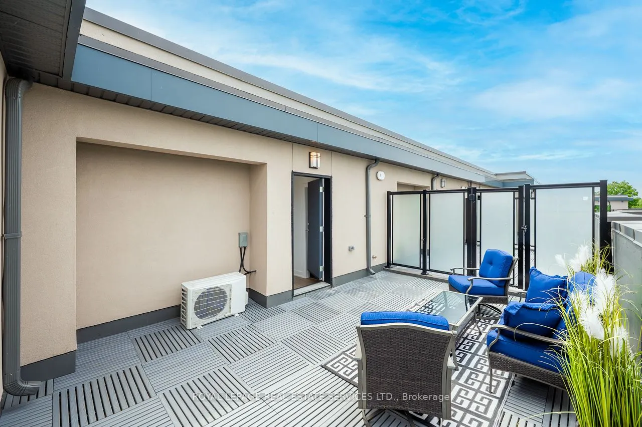 1075 Douglas McCurdy Common, #251