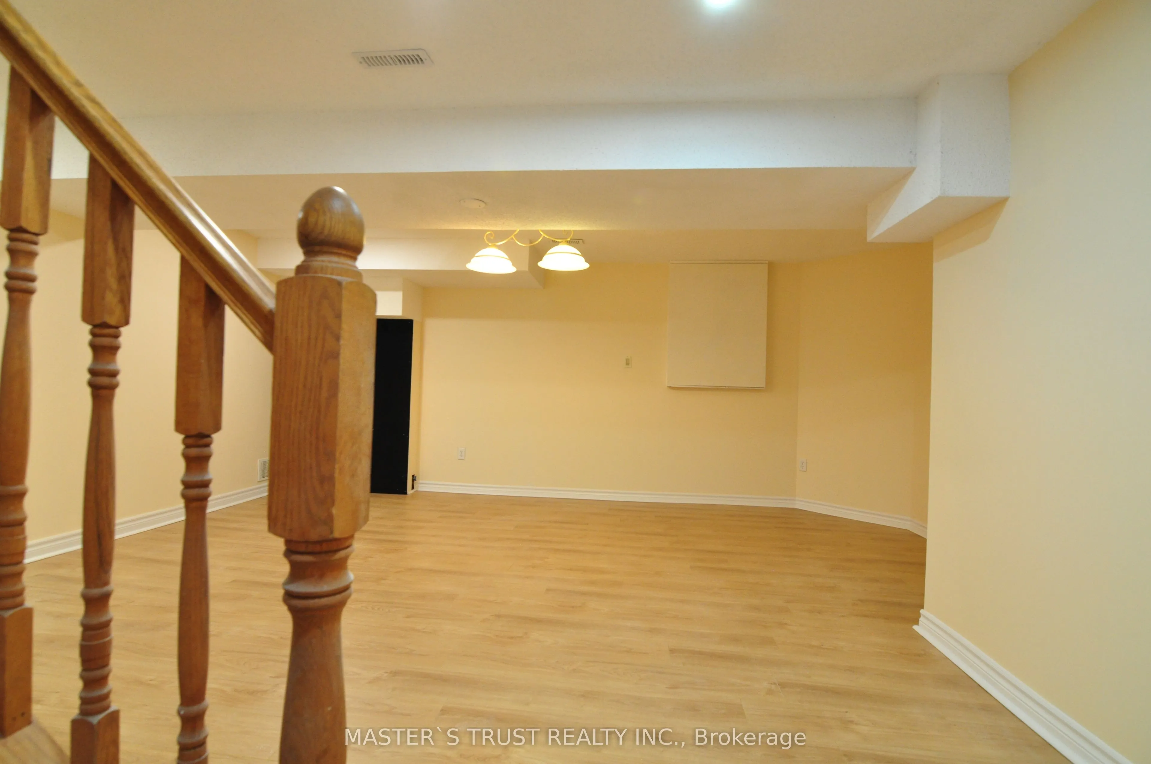 3312 Waxwing Drive