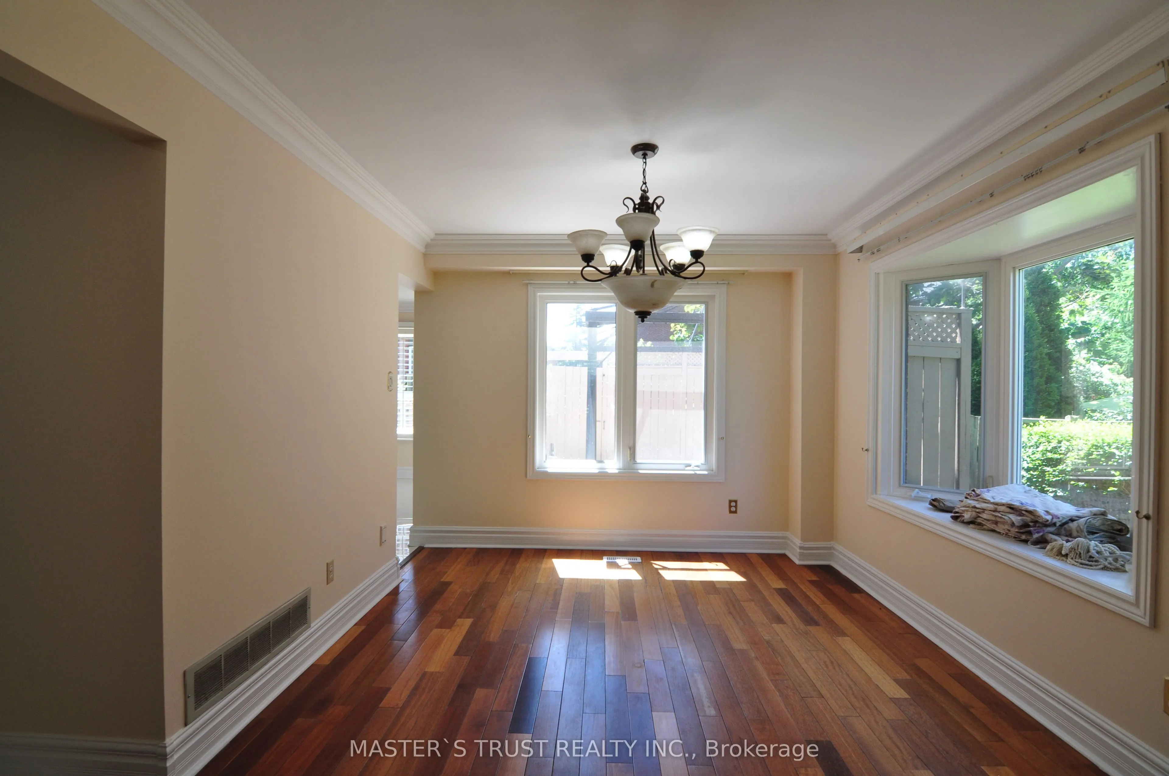 3312 Waxwing Drive
