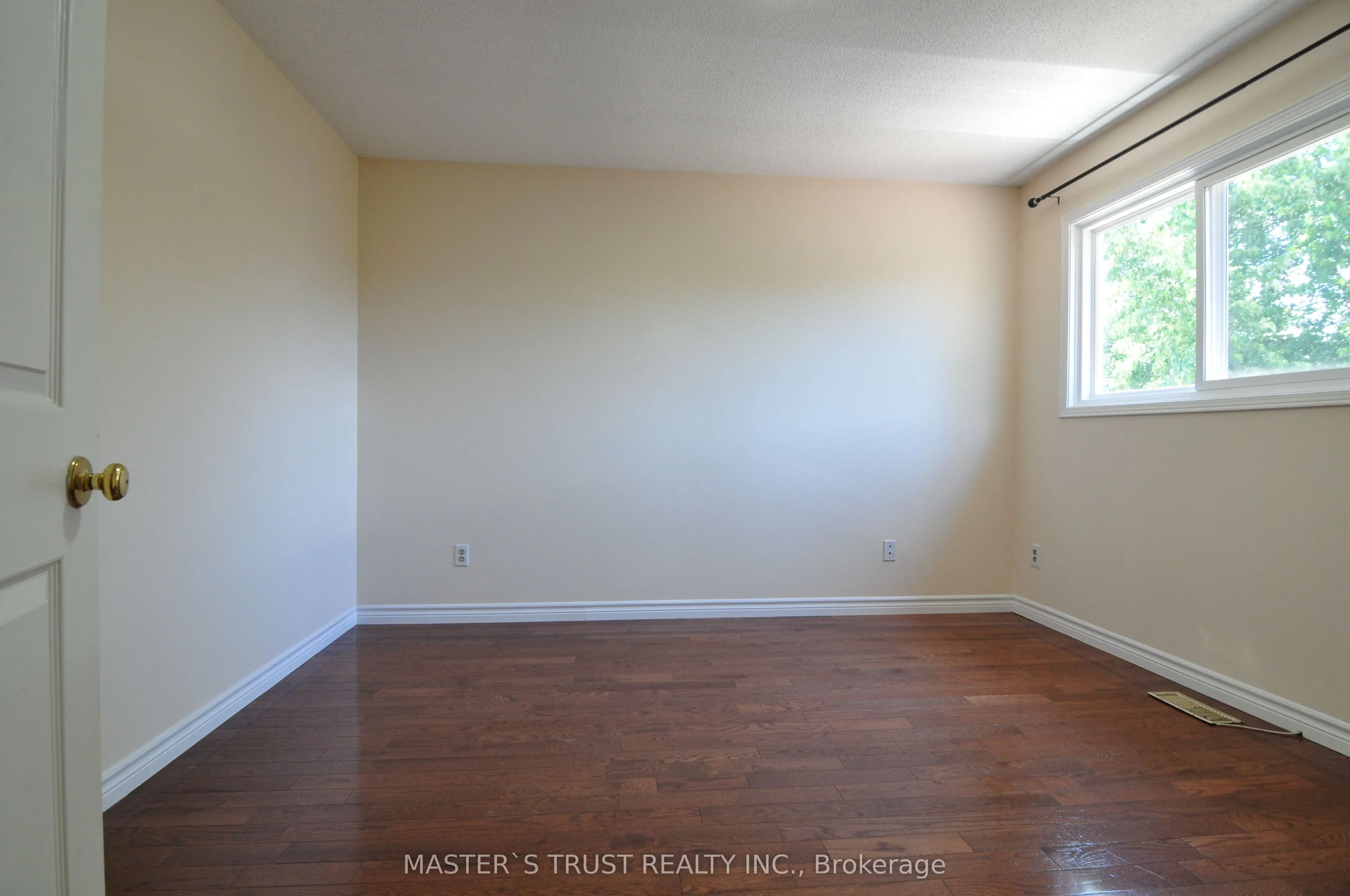 3312 Waxwing Drive