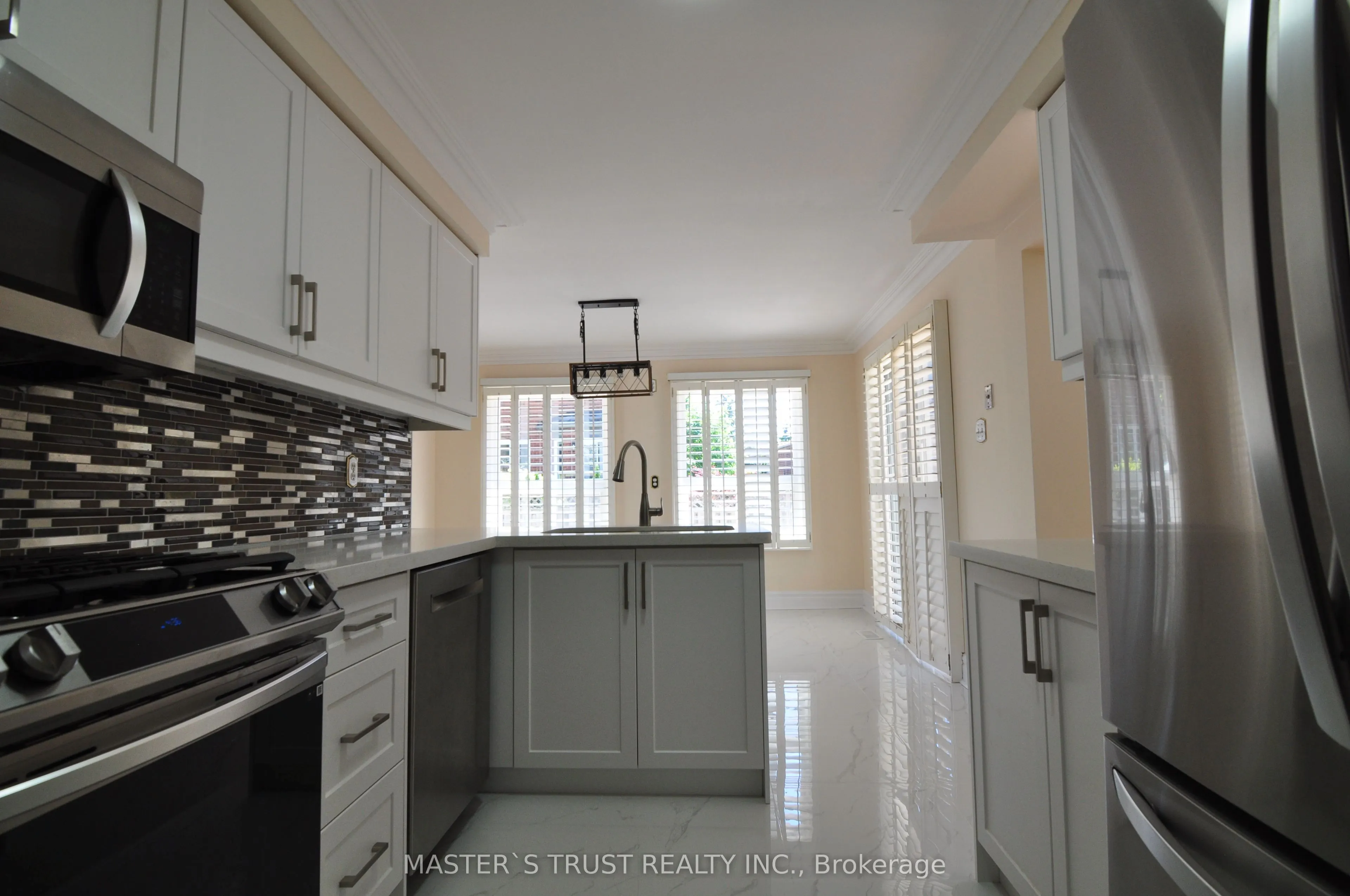 3312 Waxwing Drive