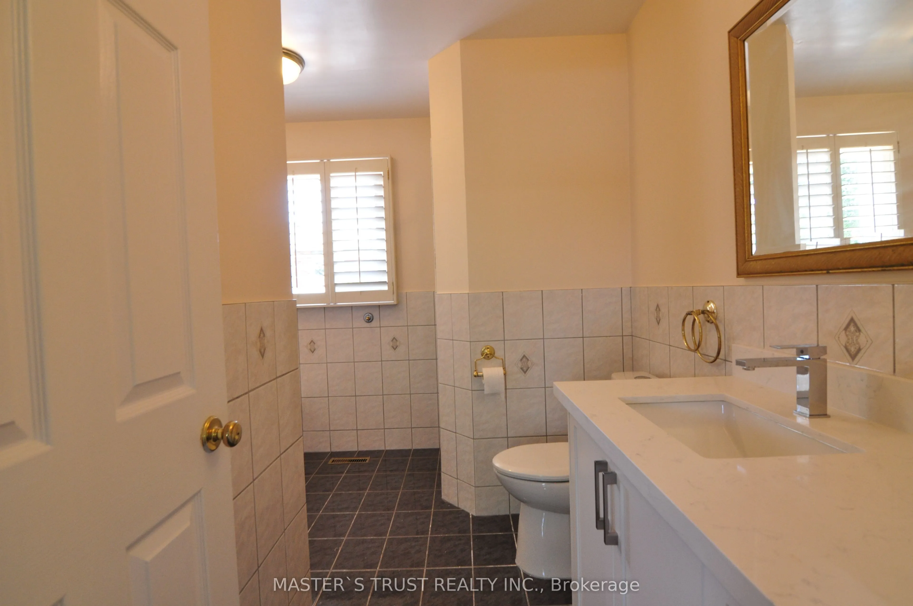 3312 Waxwing Drive