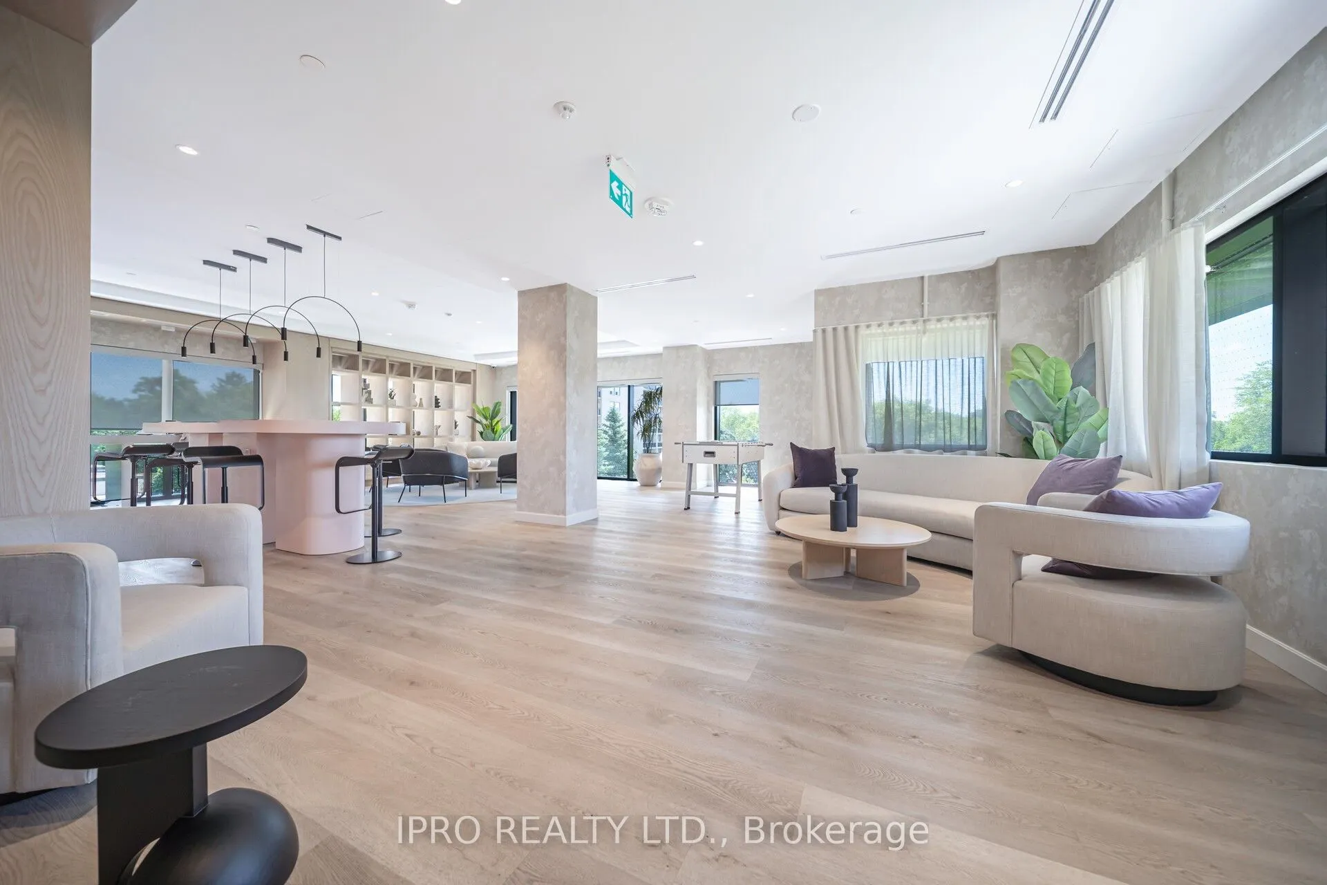 86 Dundas Street E, #1714