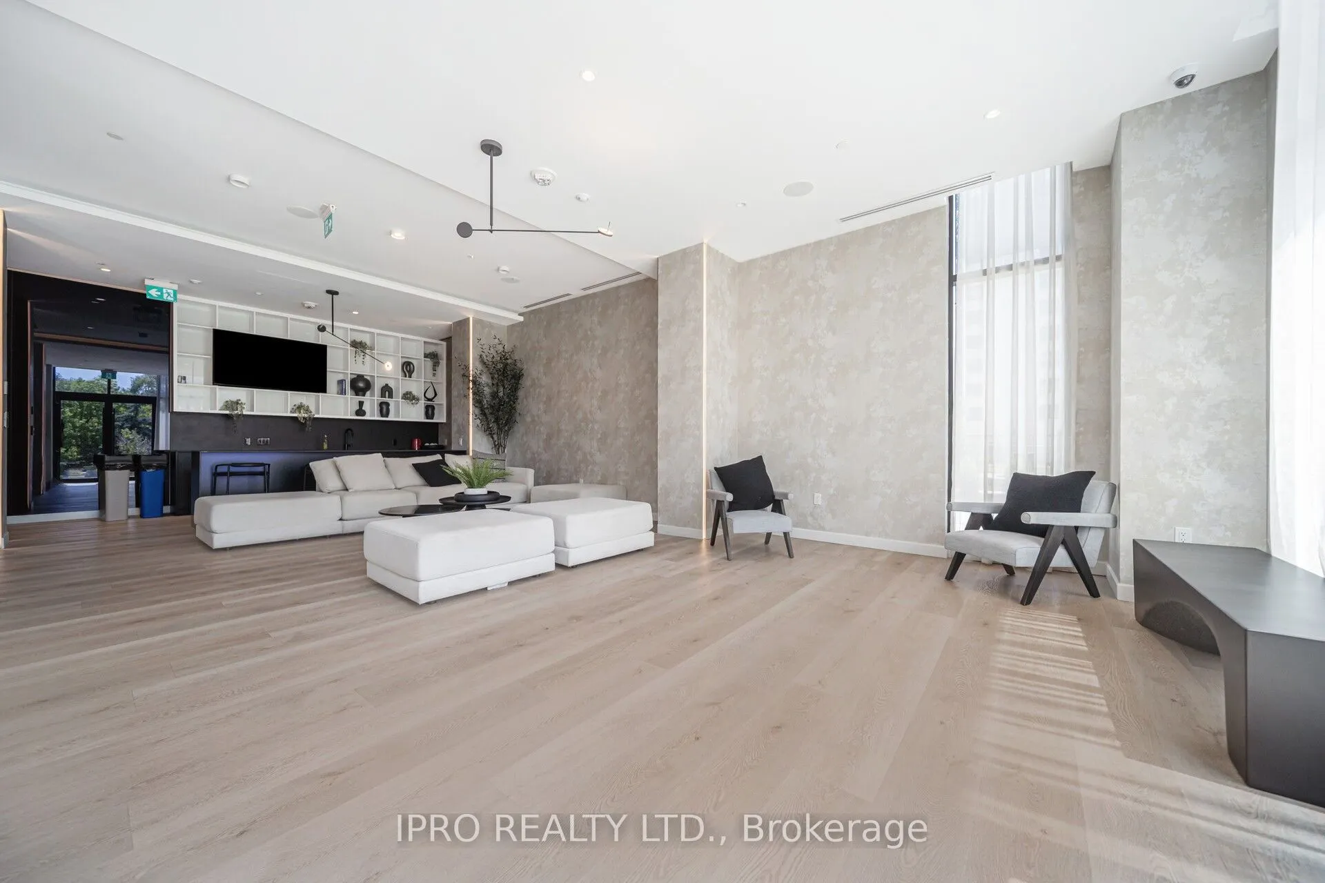 86 Dundas Street E, #1714