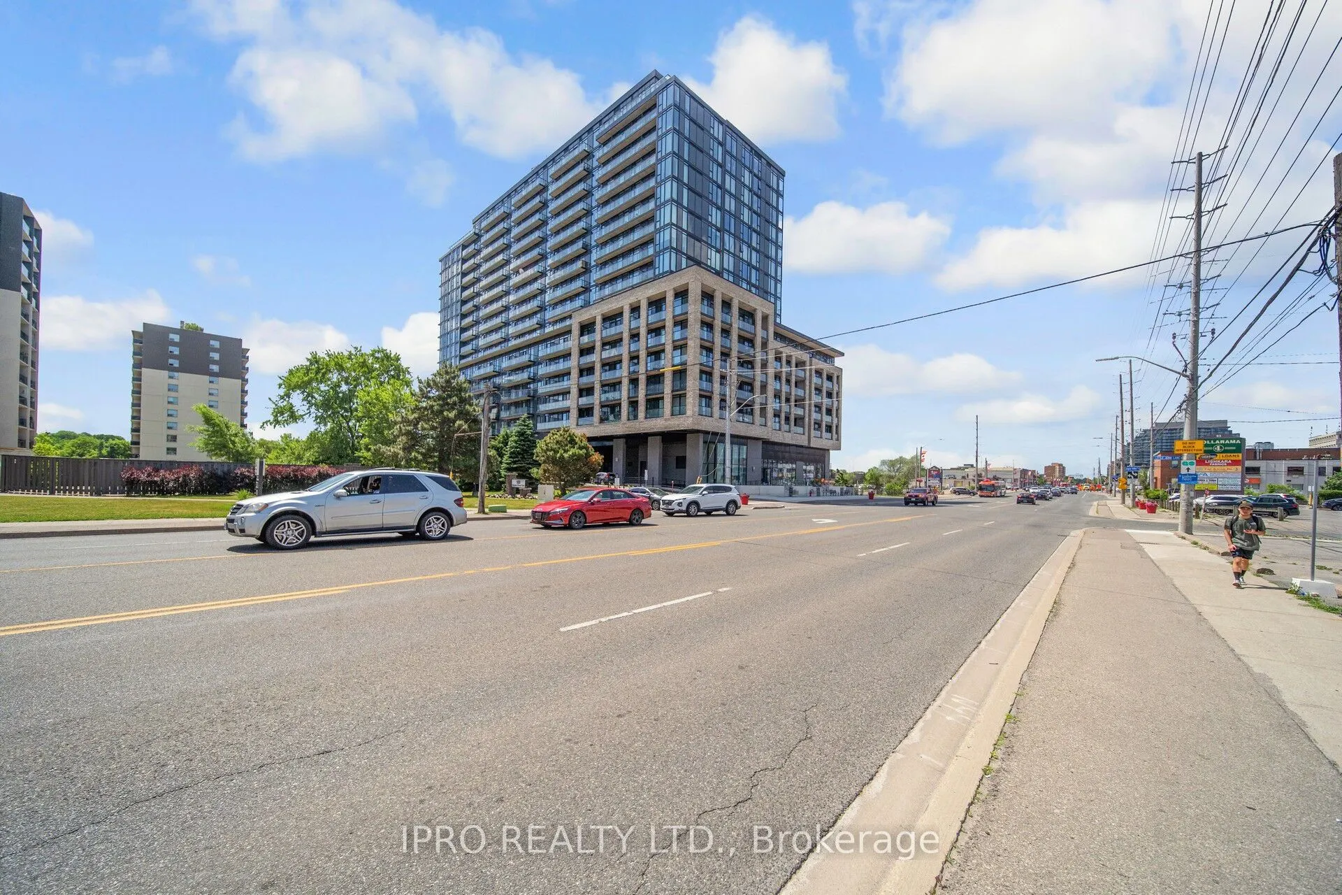 86 Dundas Street E, #1714