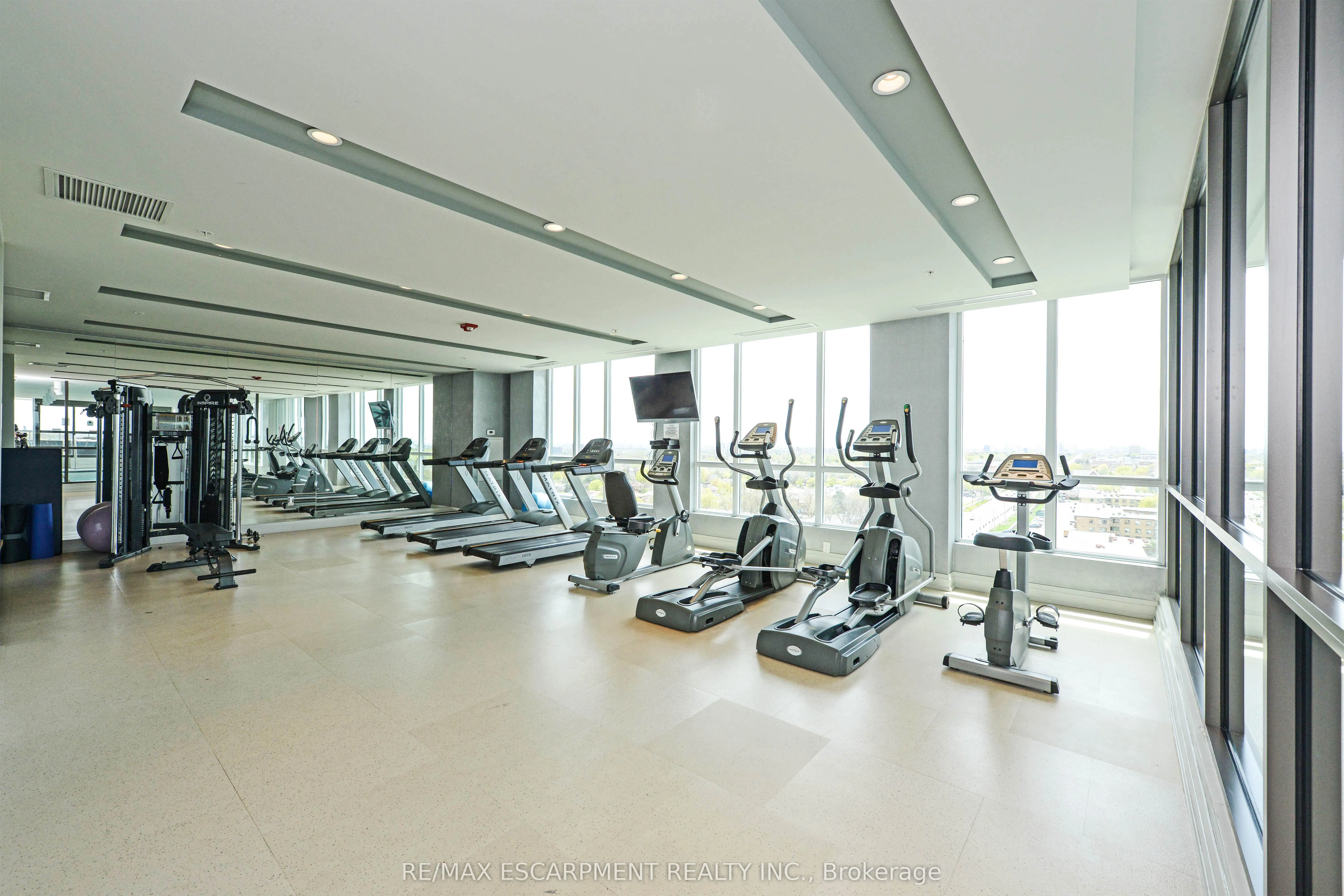 80 Esther Lorrie Drive, #802