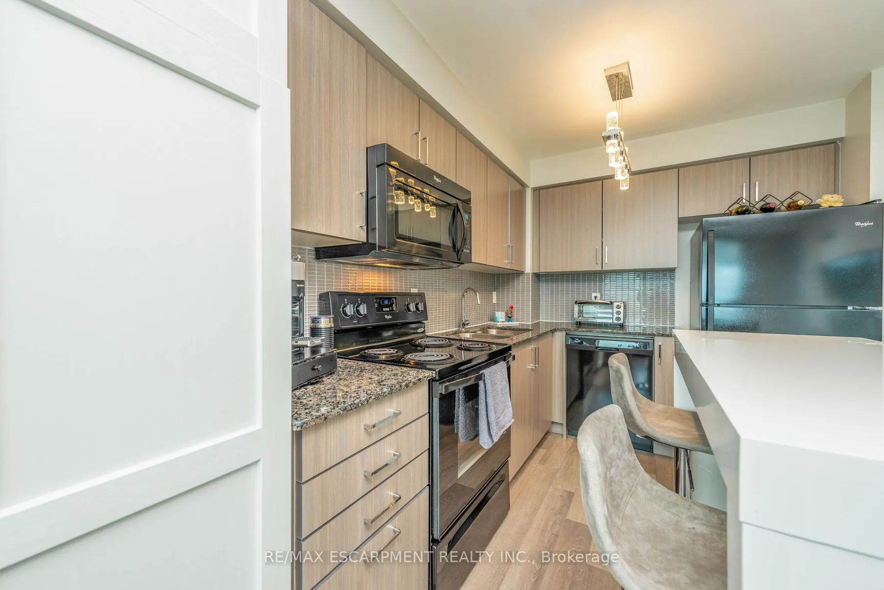 80 Esther Lorrie Drive, #802