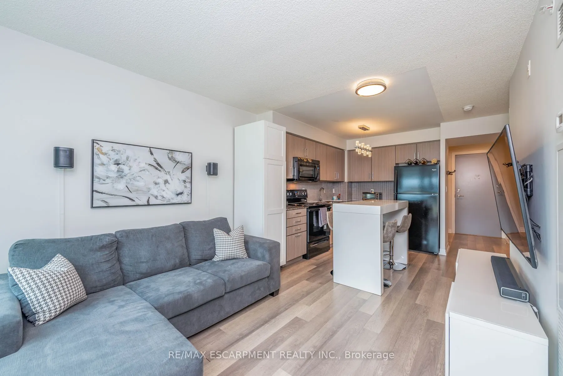 80 Esther Lorrie Drive, #802