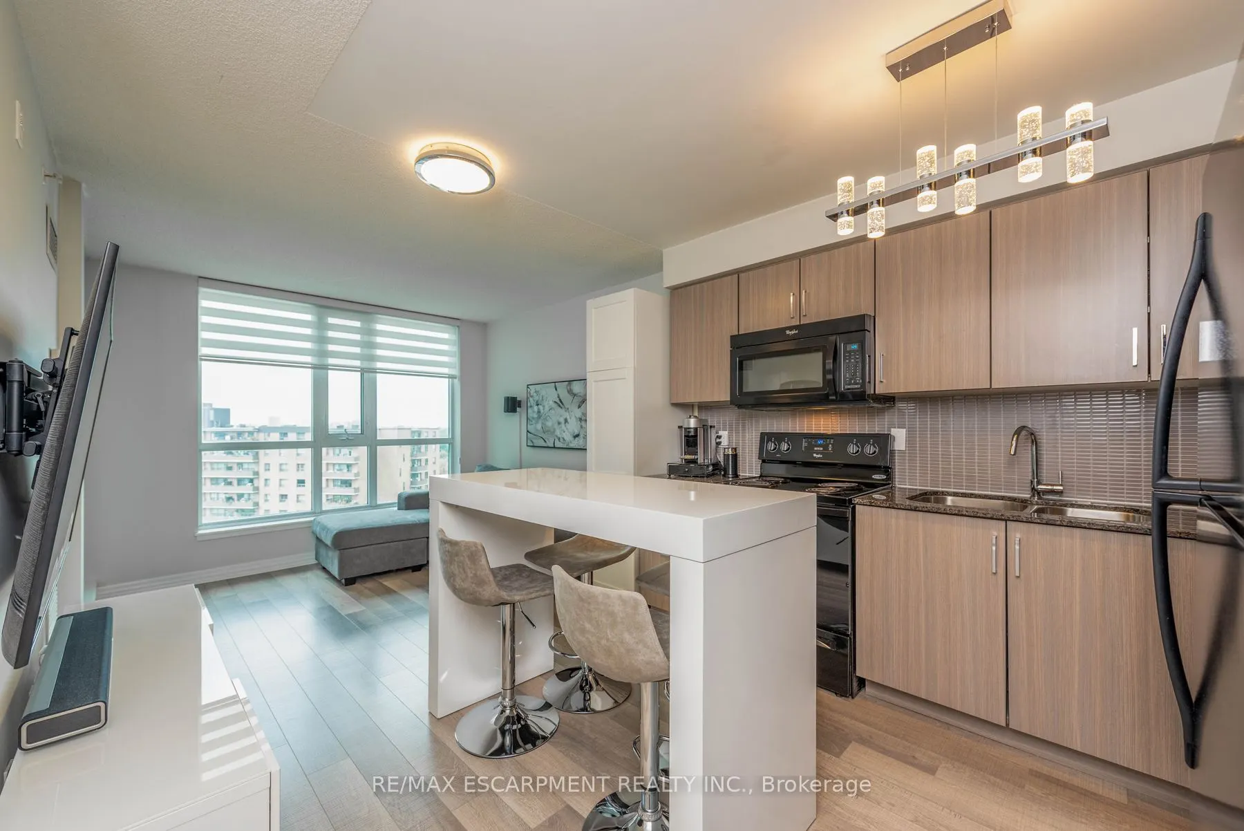 80 Esther Lorrie Drive, #802