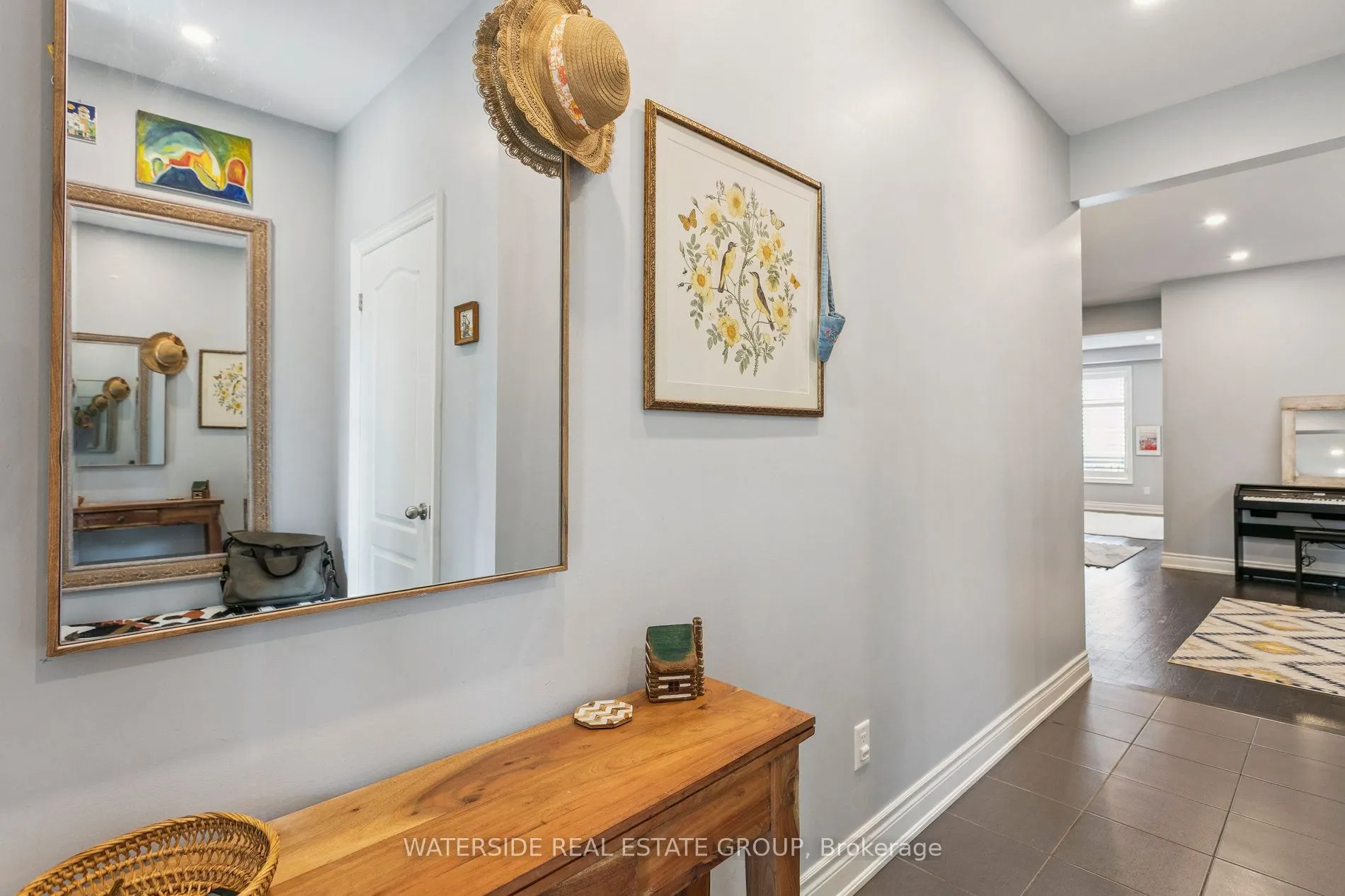 8 Carol Hill Court