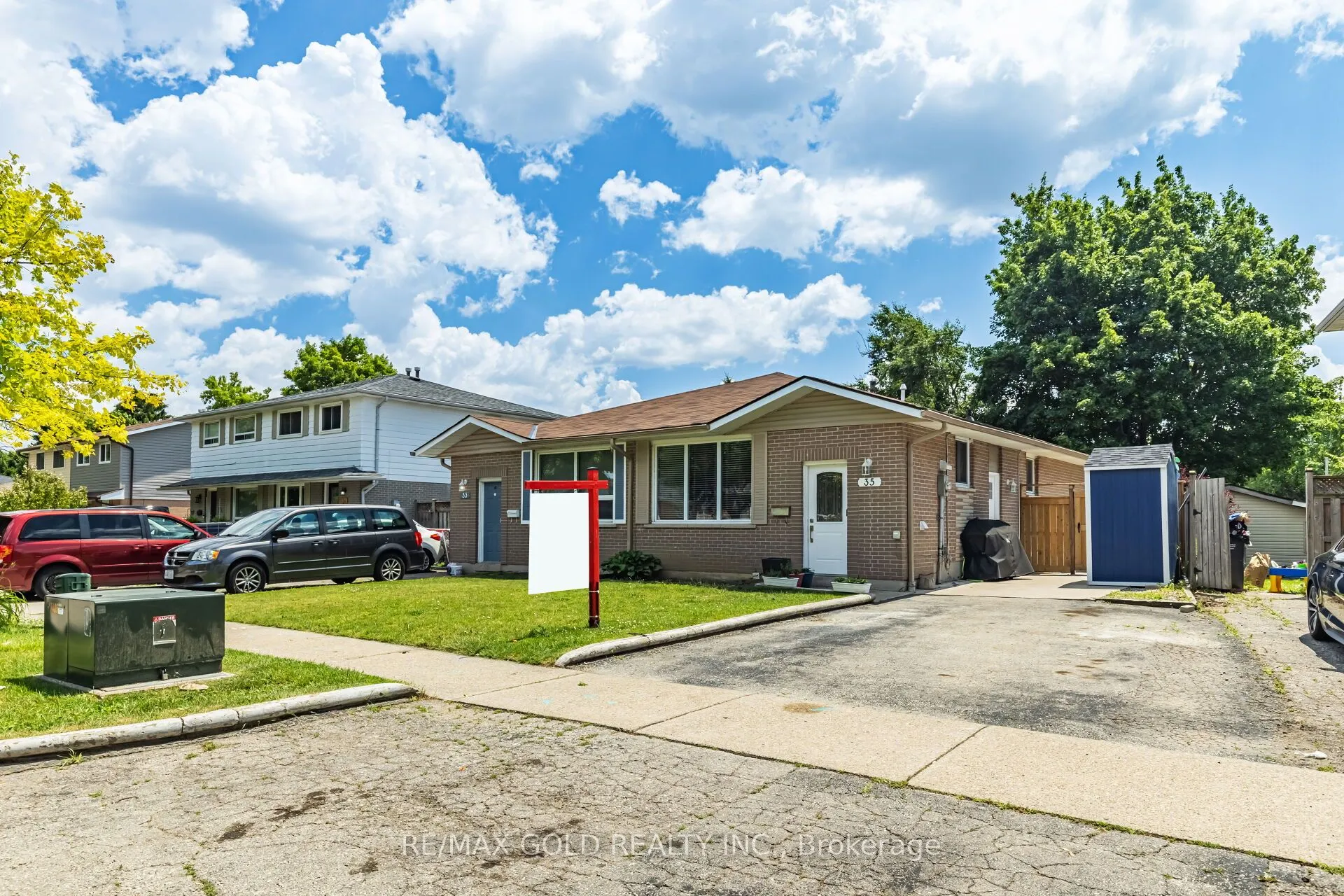 35 Chipwood Crescent