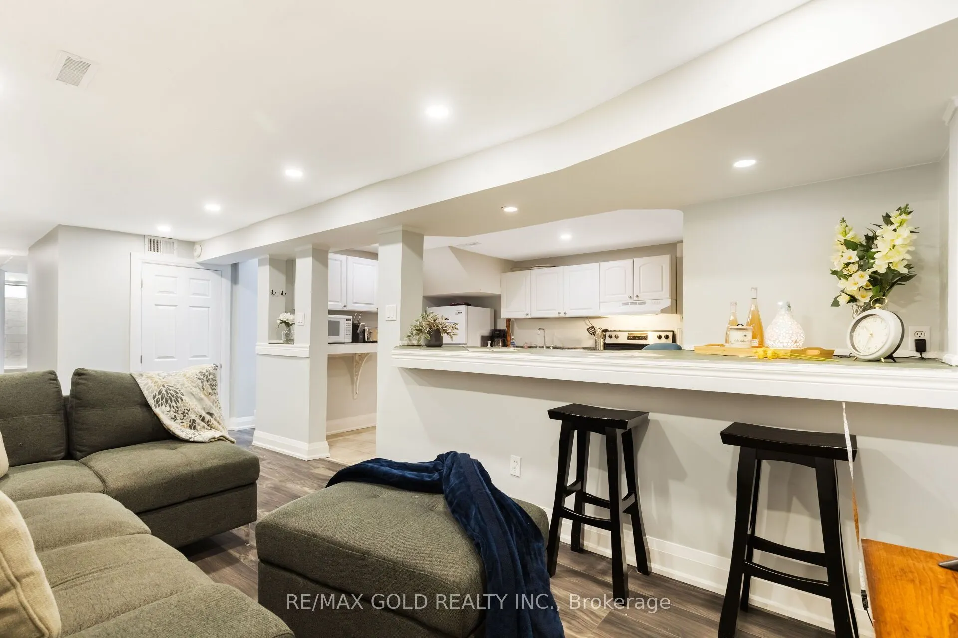 35 Chipwood Crescent