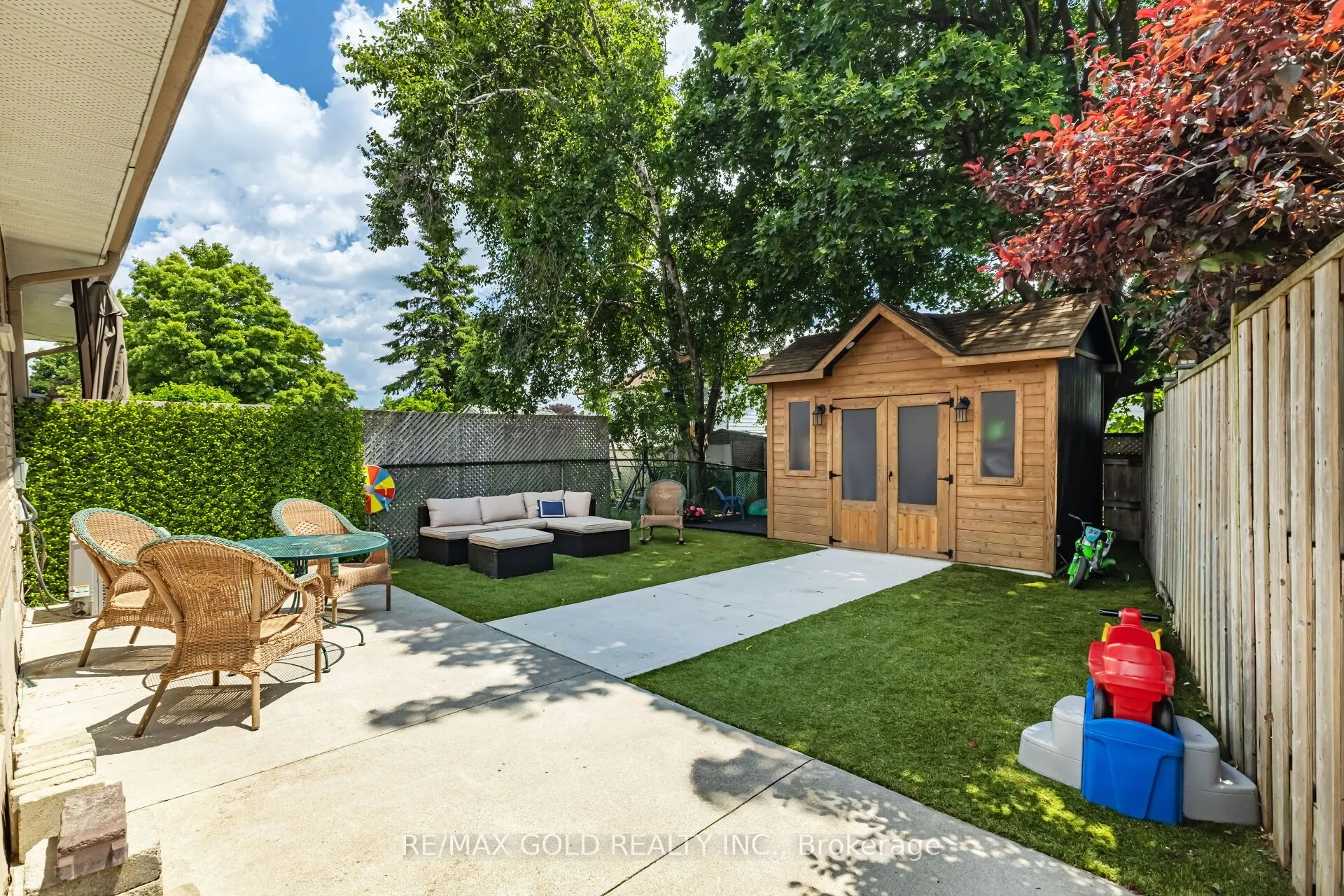 35 Chipwood Crescent