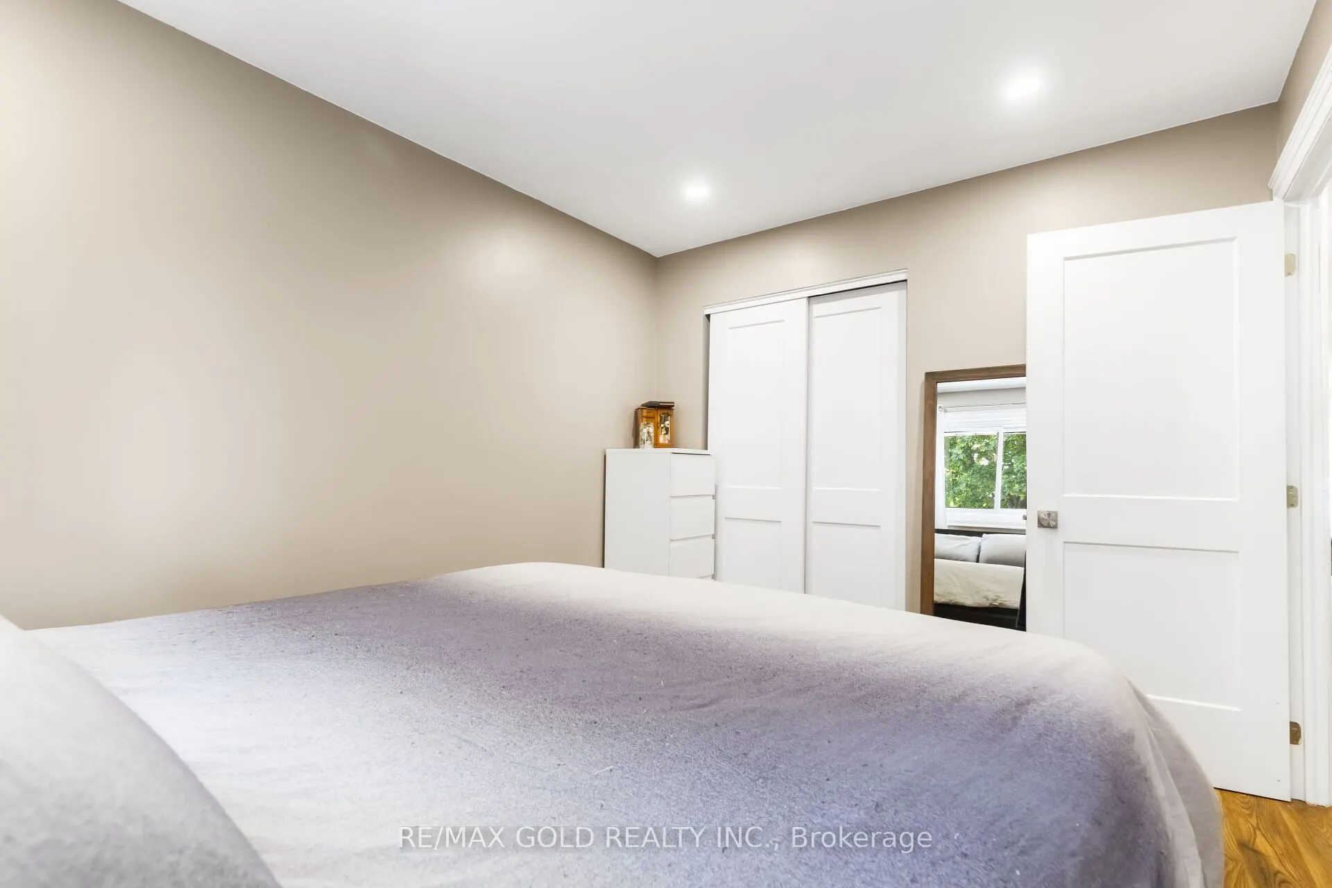 35 Chipwood Crescent