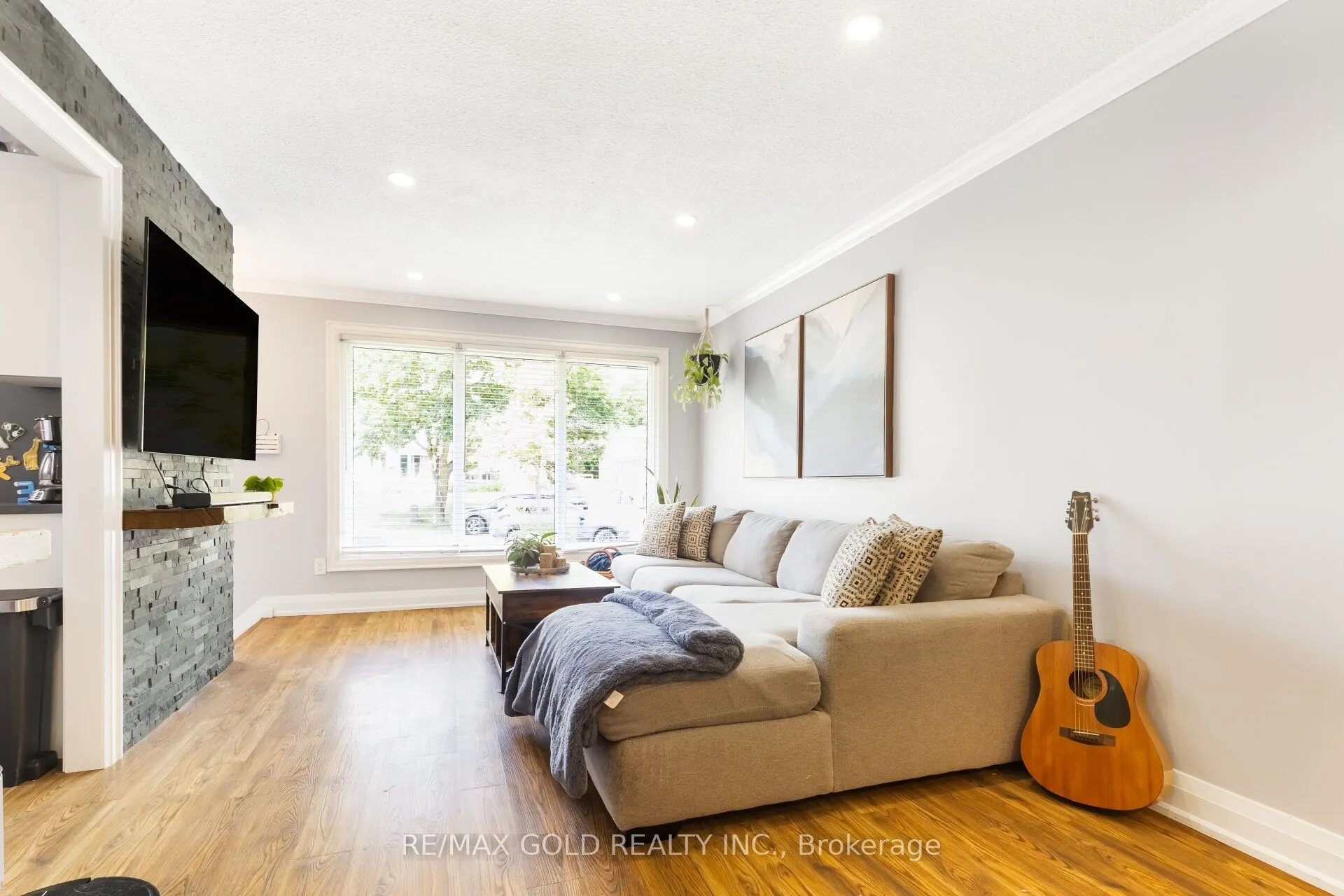 35 Chipwood Crescent