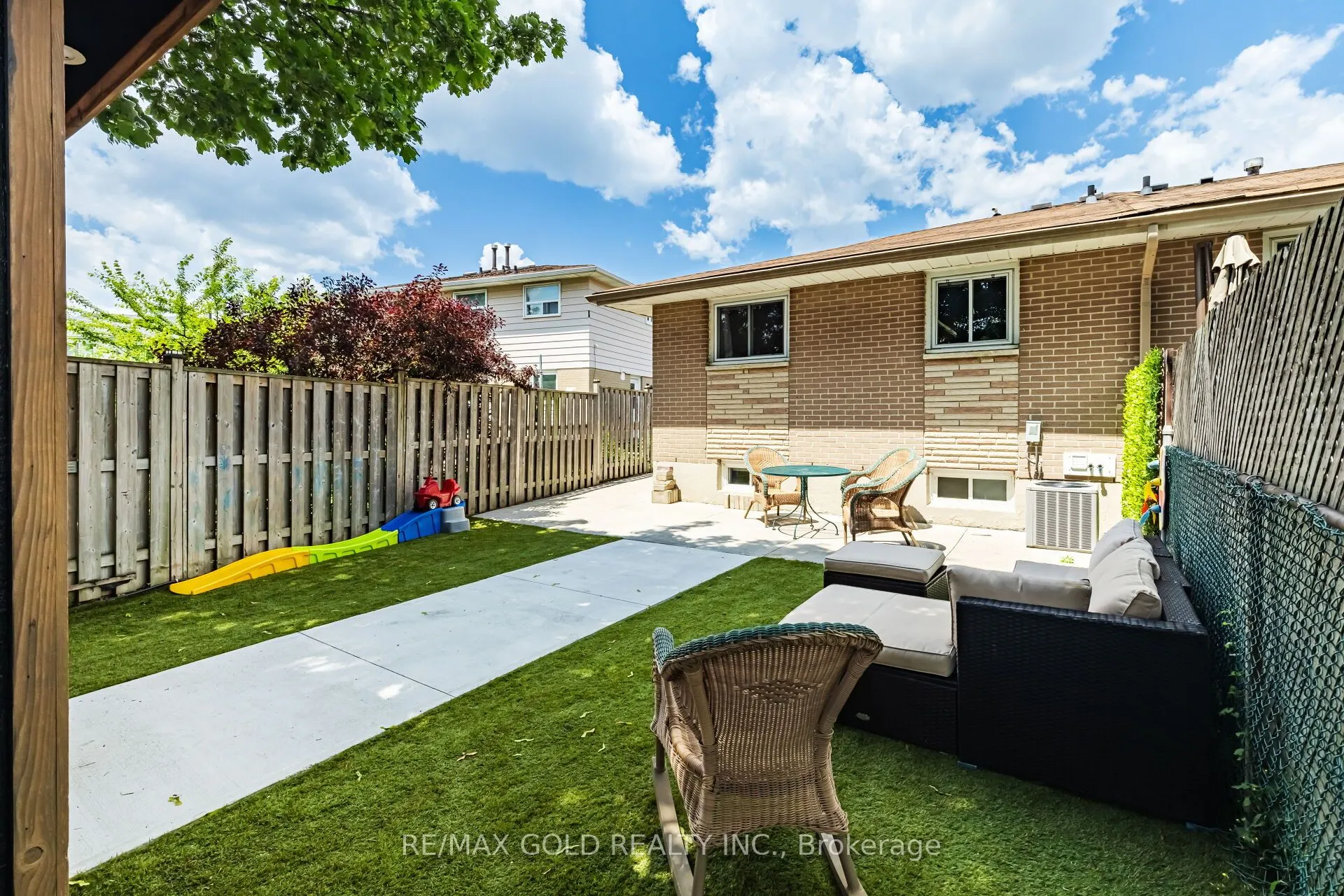 35 Chipwood Crescent