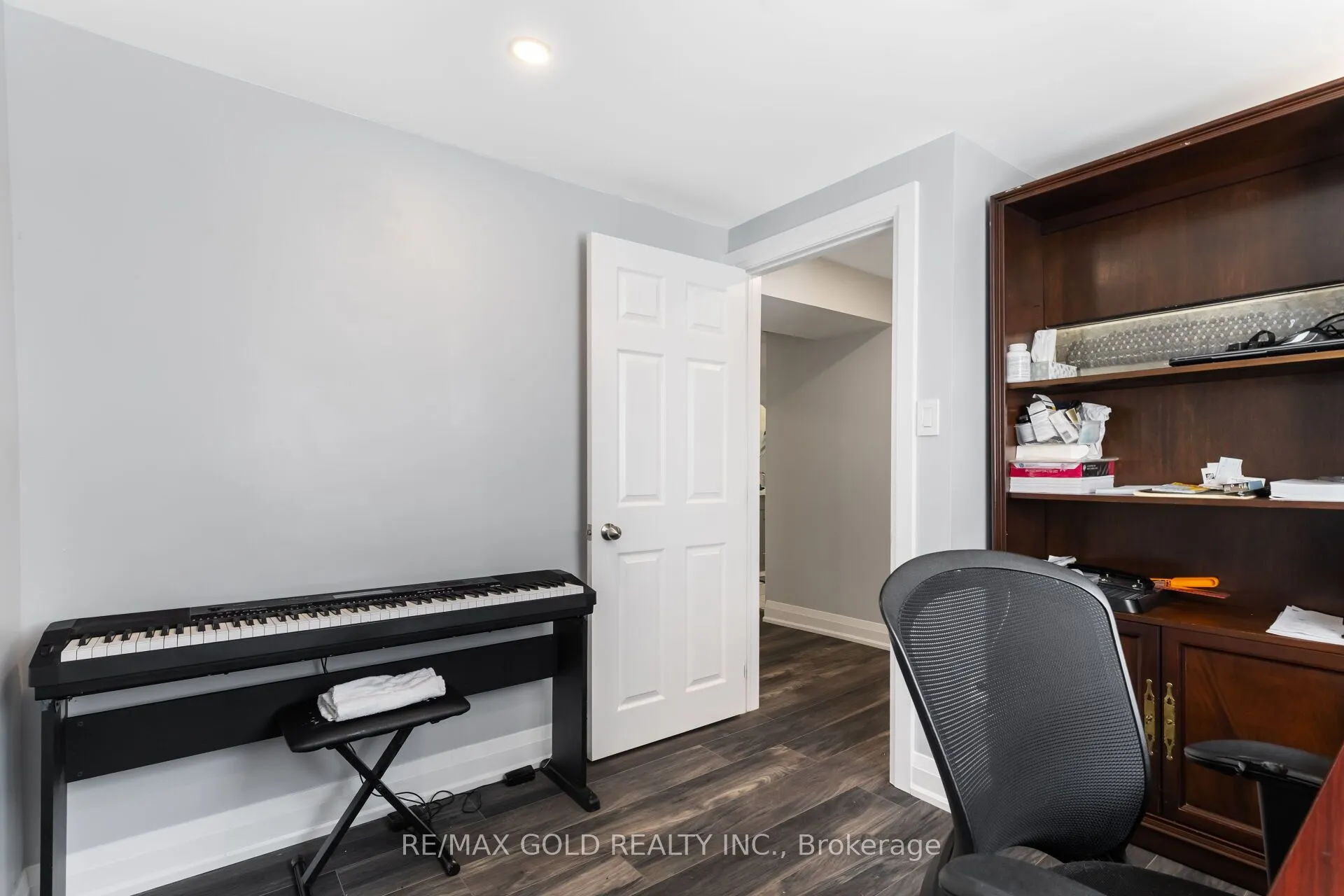 35 Chipwood Crescent