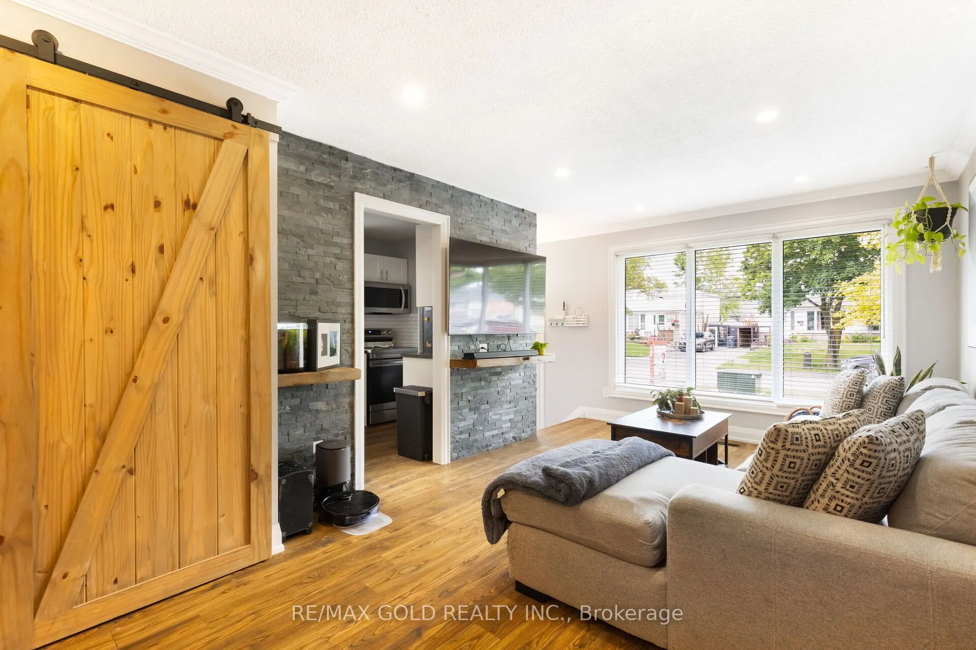 35 Chipwood Crescent