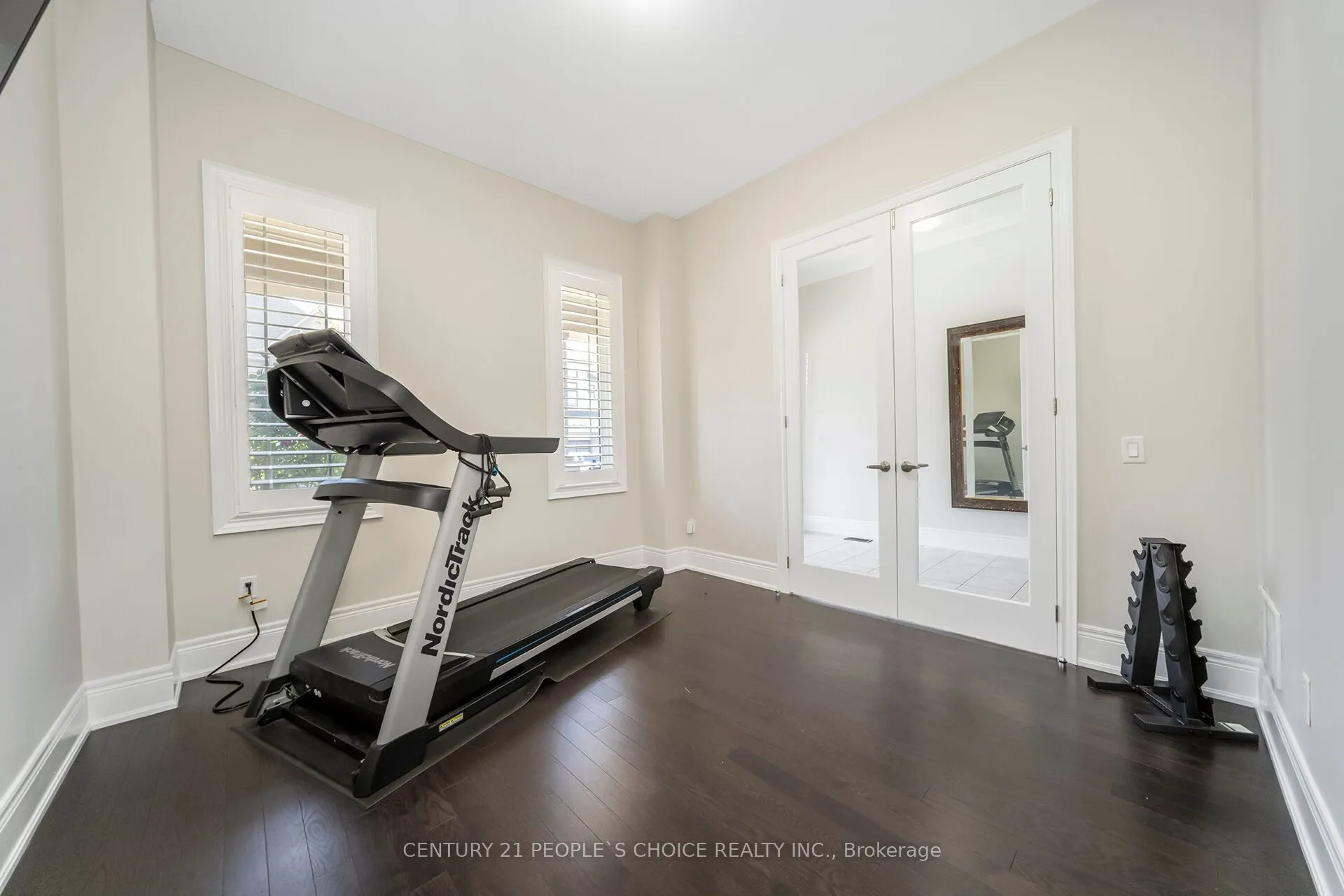 8 Rolling Acres Drive