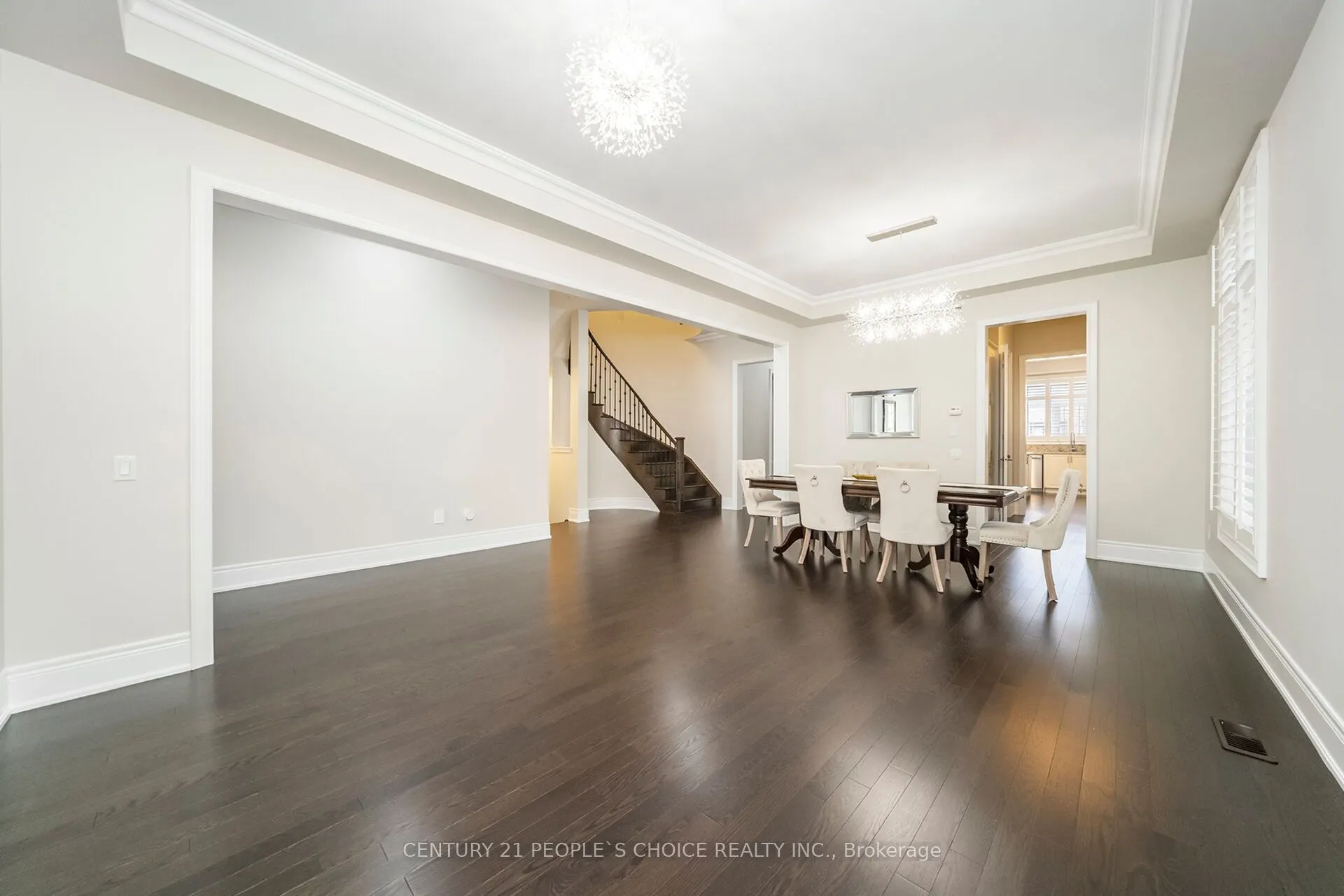8 Rolling Acres Drive