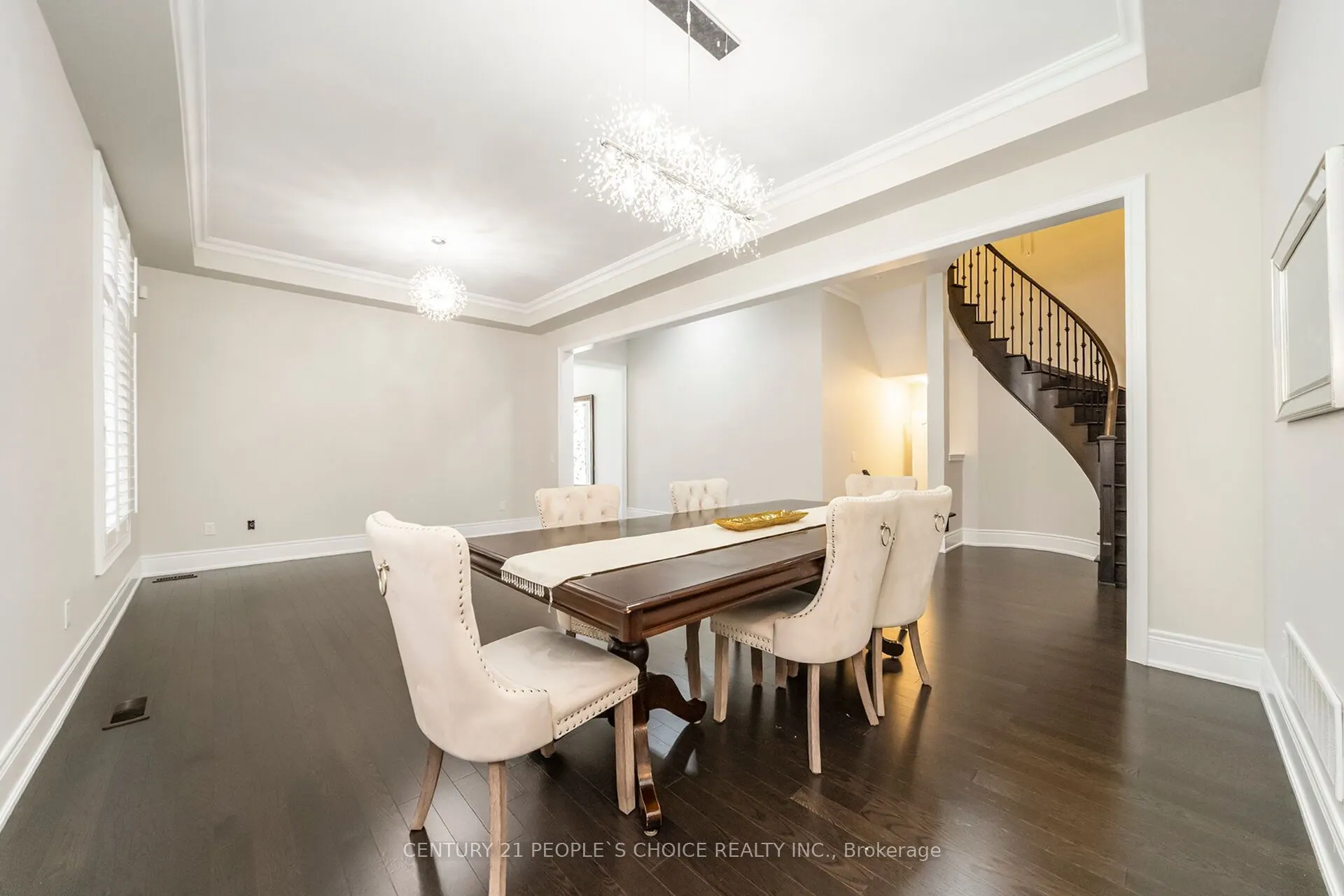 8 Rolling Acres Drive