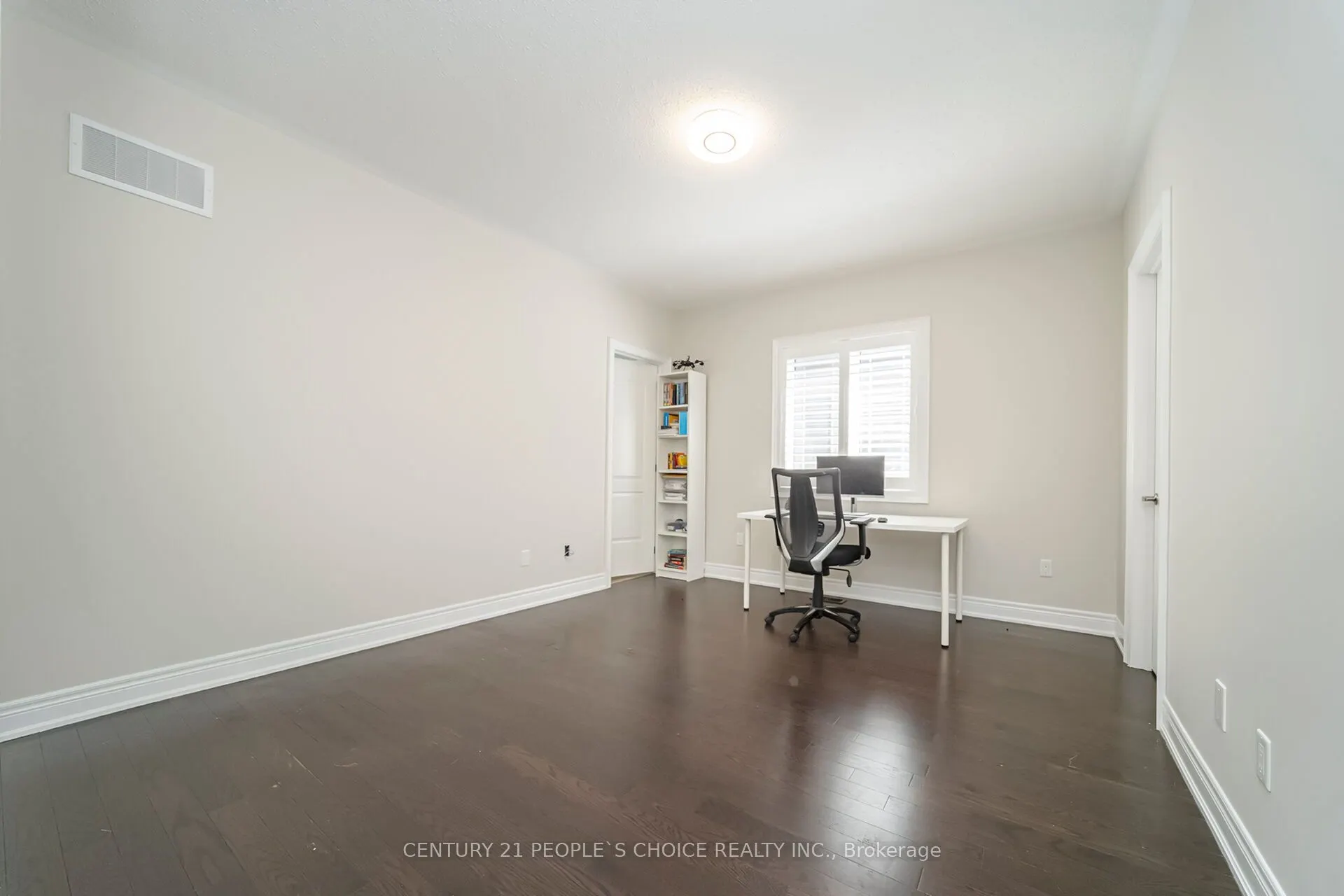 8 Rolling Acres Drive