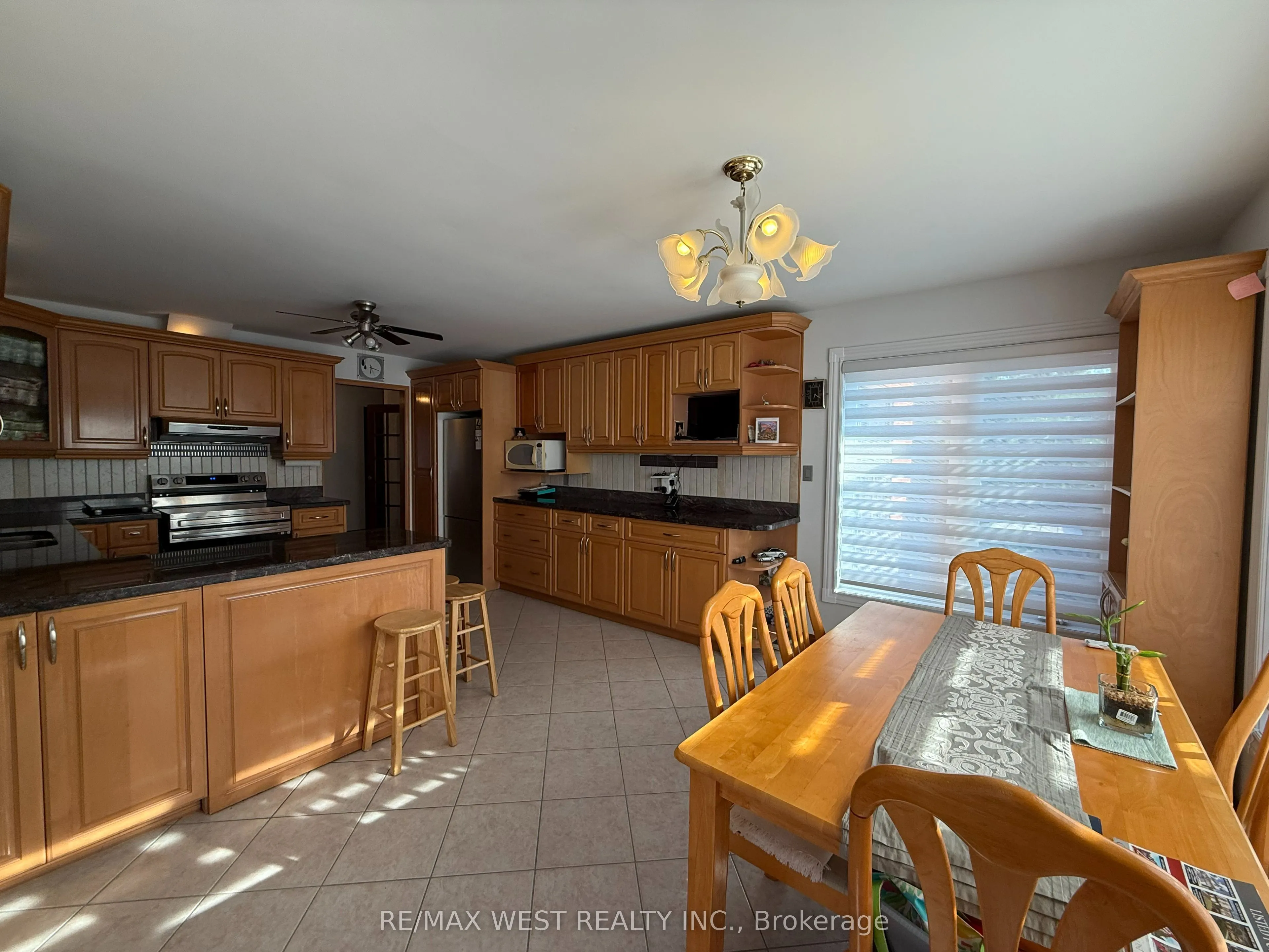 4256 Petersburg Crescent