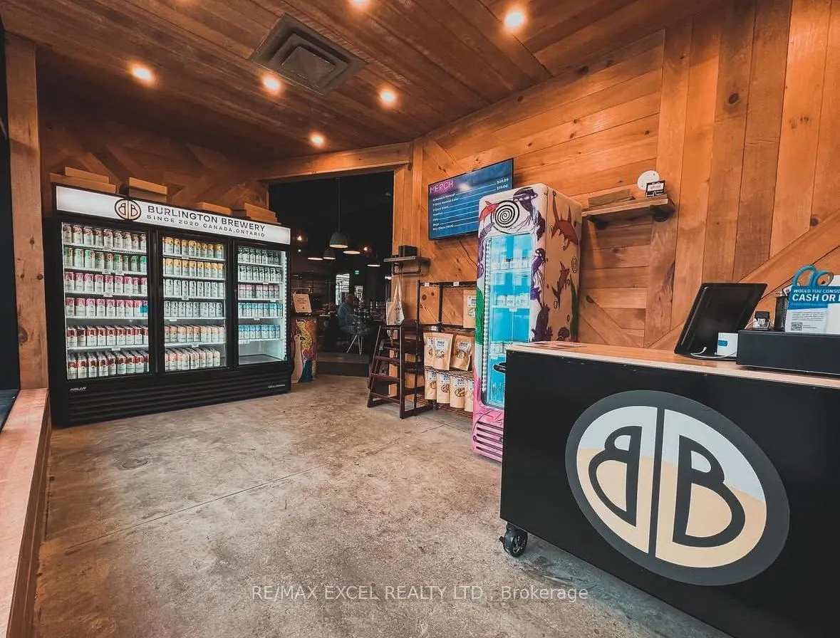 3600 Dundas Street, #G101