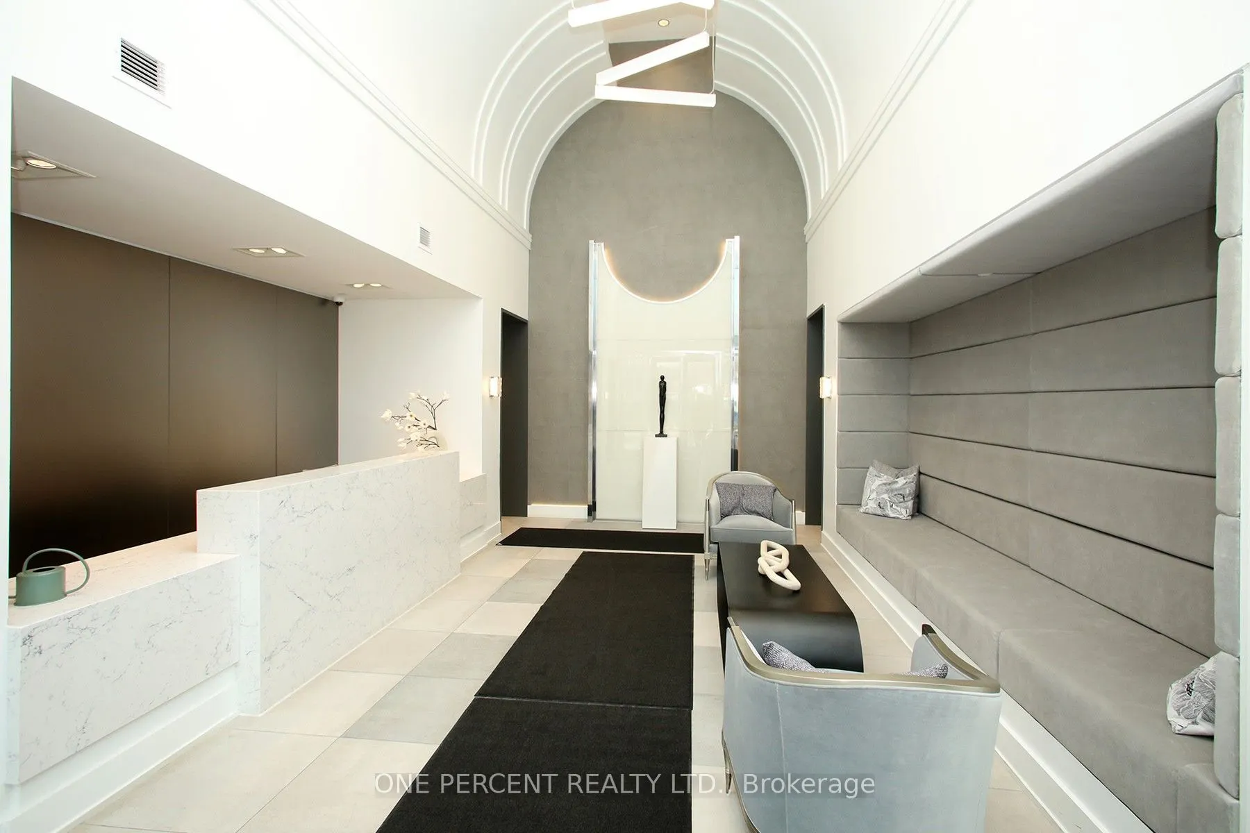 42 Mill Street, #204