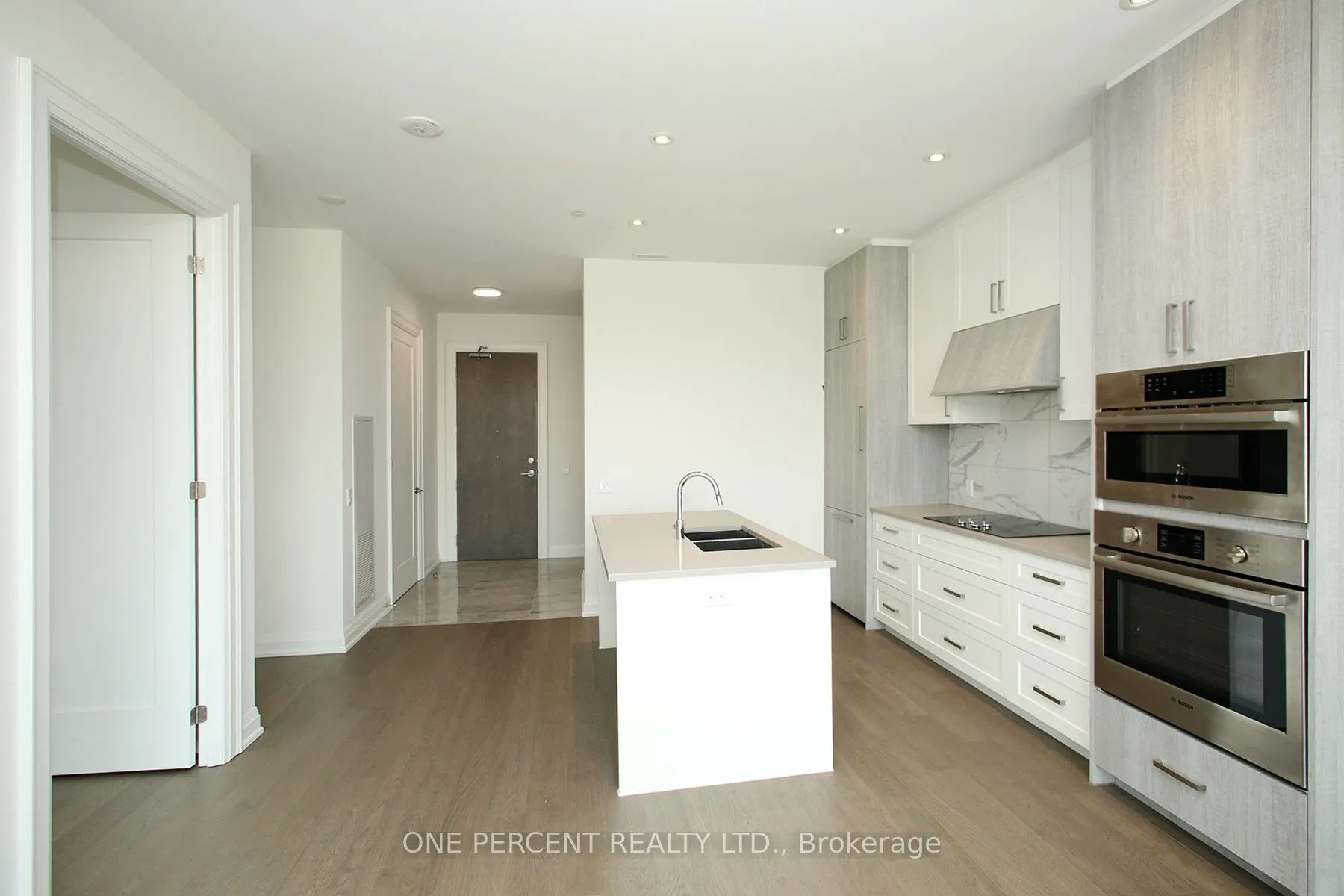 42 Mill Street, #204