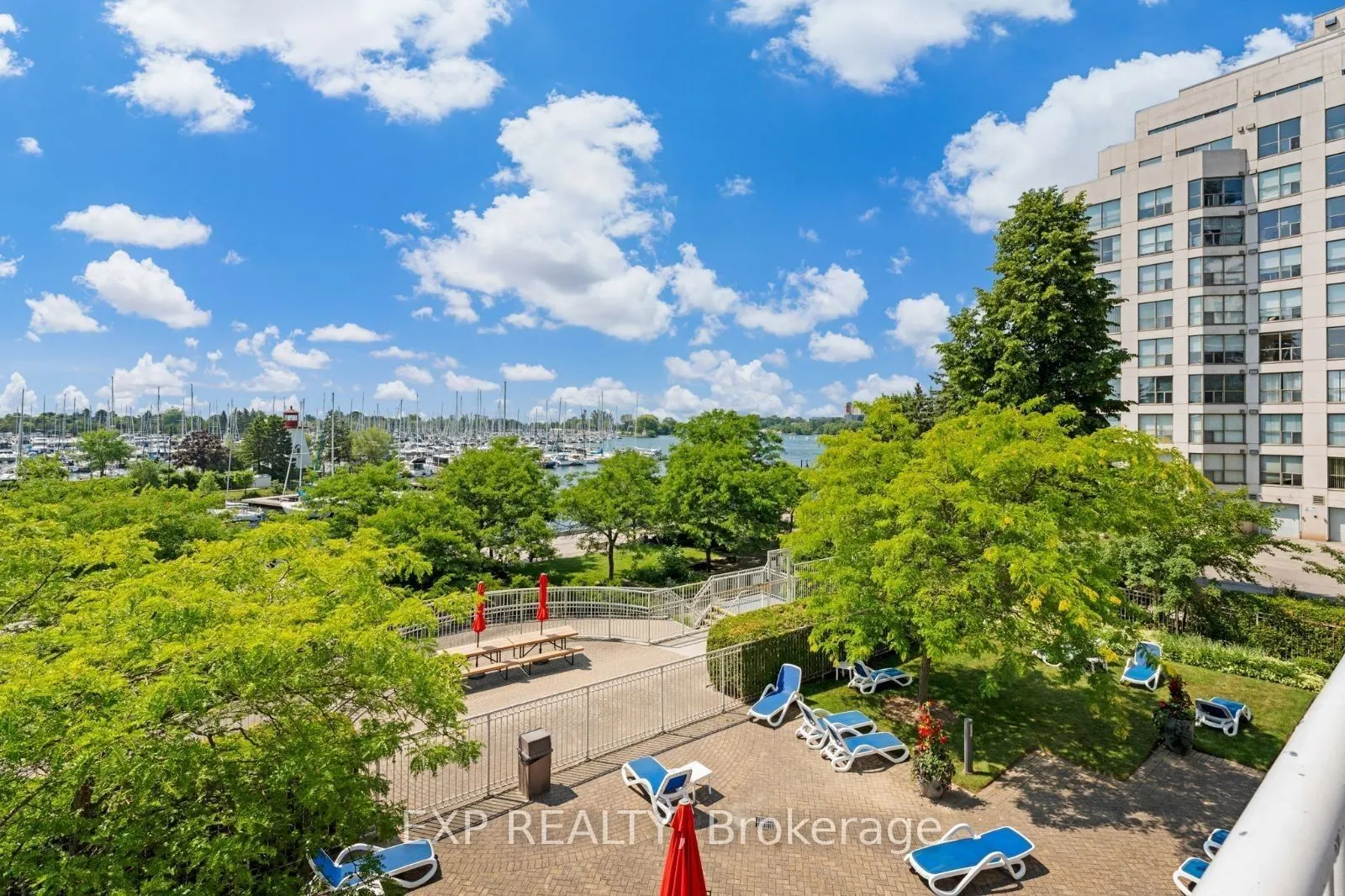 2269 Lake Shore Boulevard W, #305