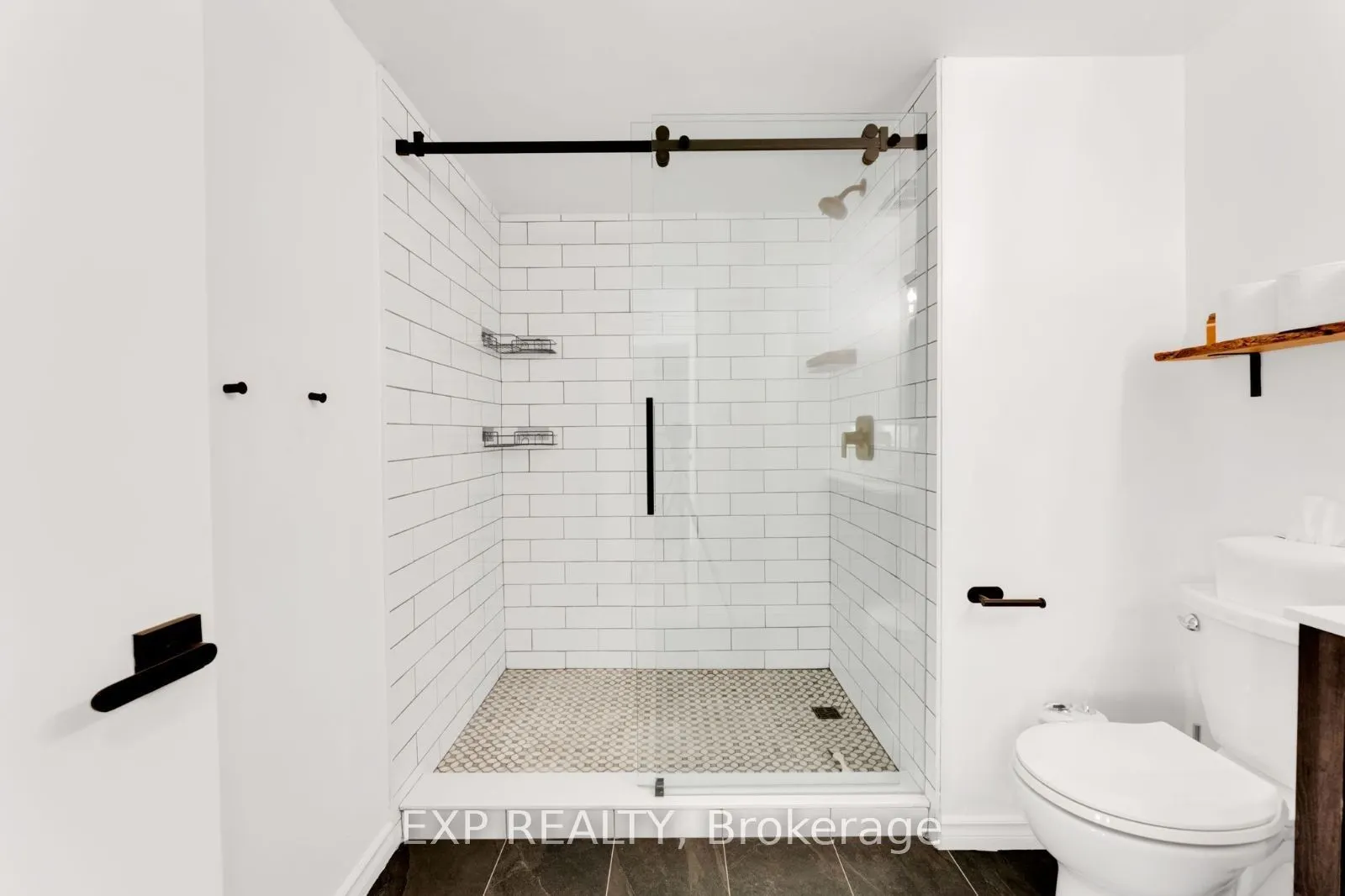 2269 Lake Shore Boulevard W, #305