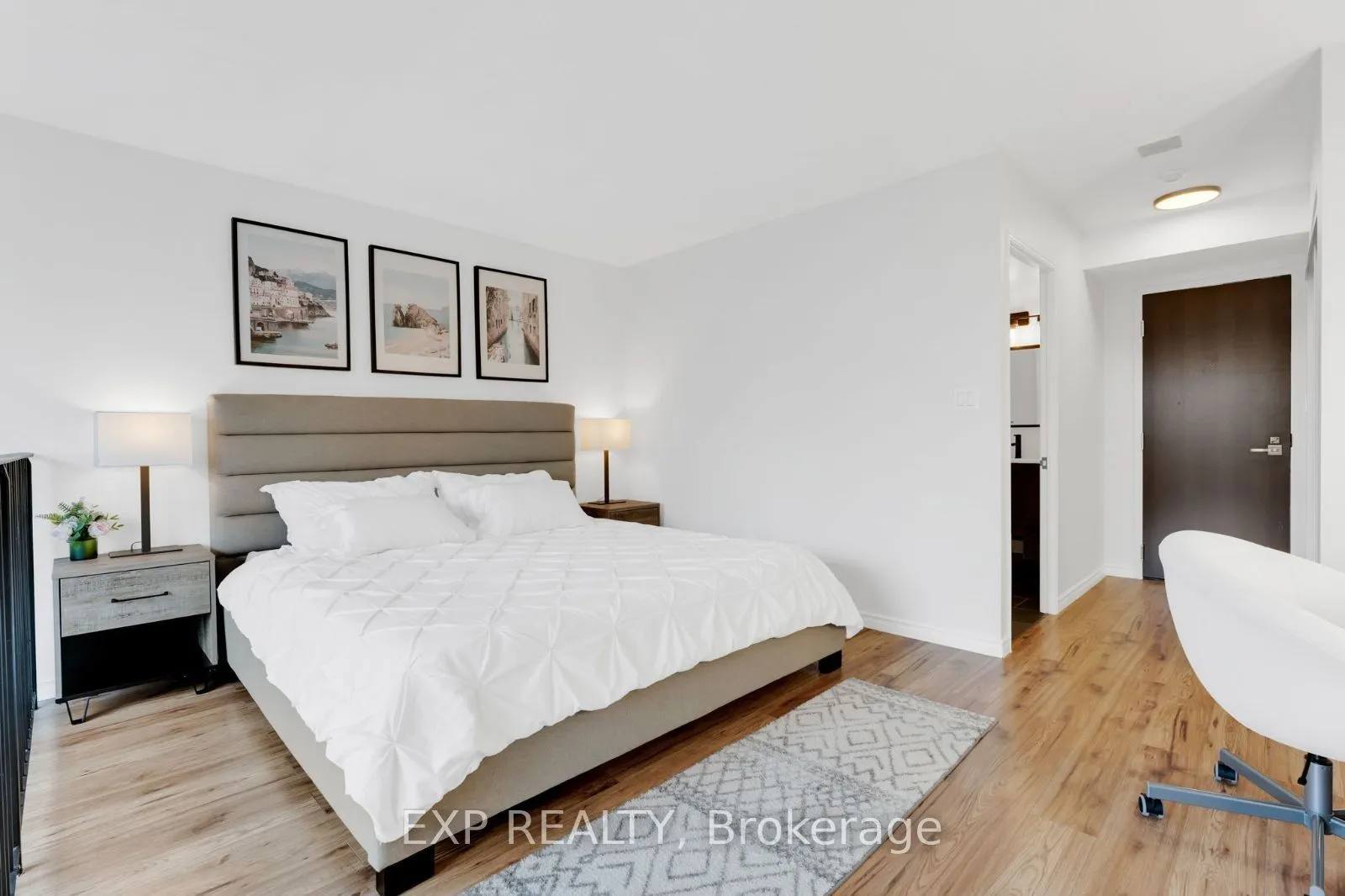 2269 Lake Shore Boulevard W, #305