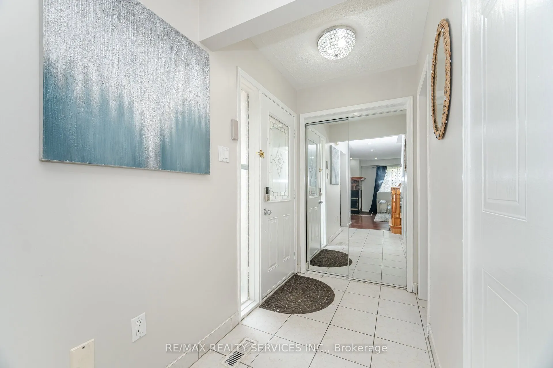 16 Vivians Crescent