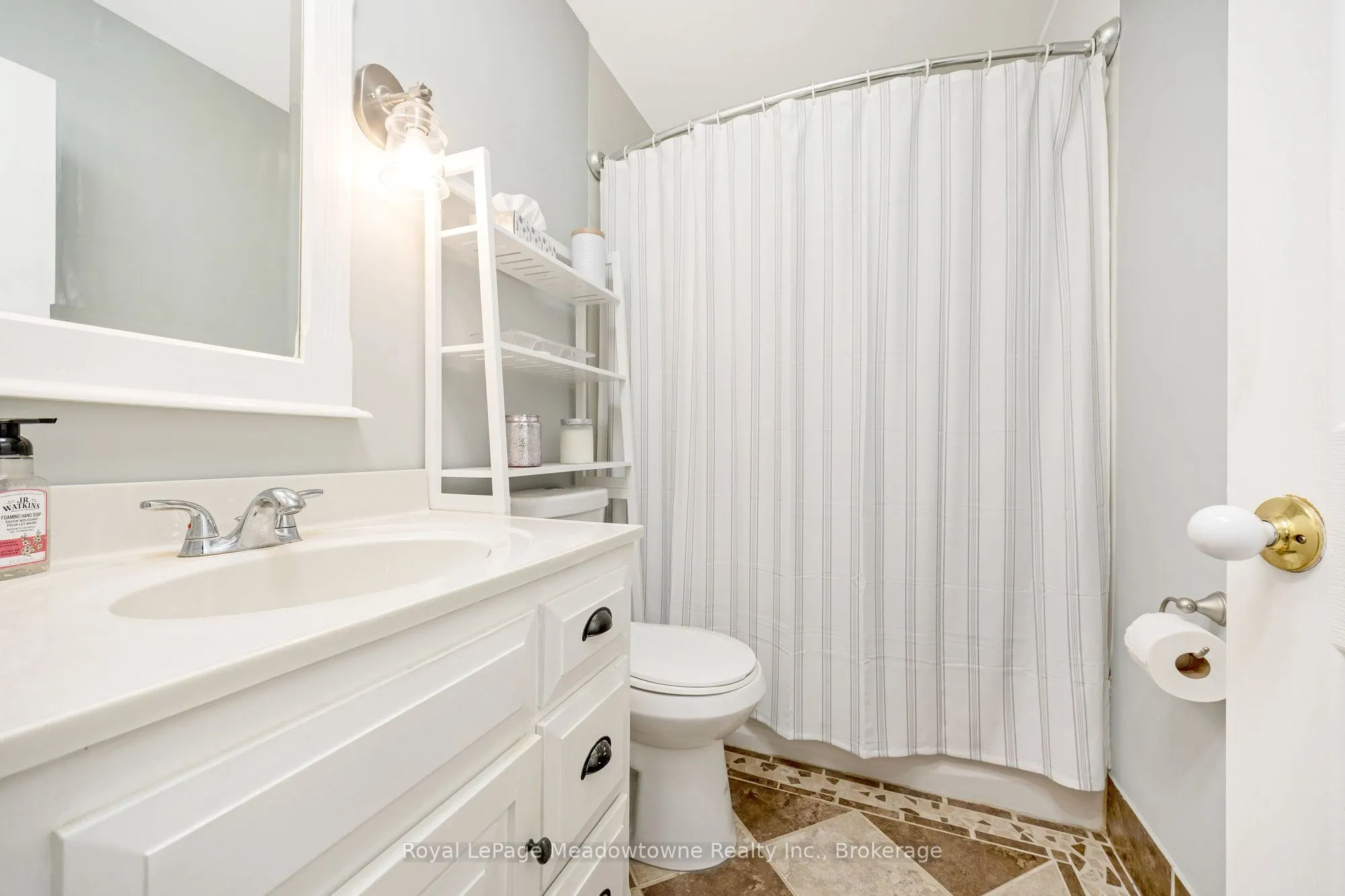 633 Woodward Avenue, #65