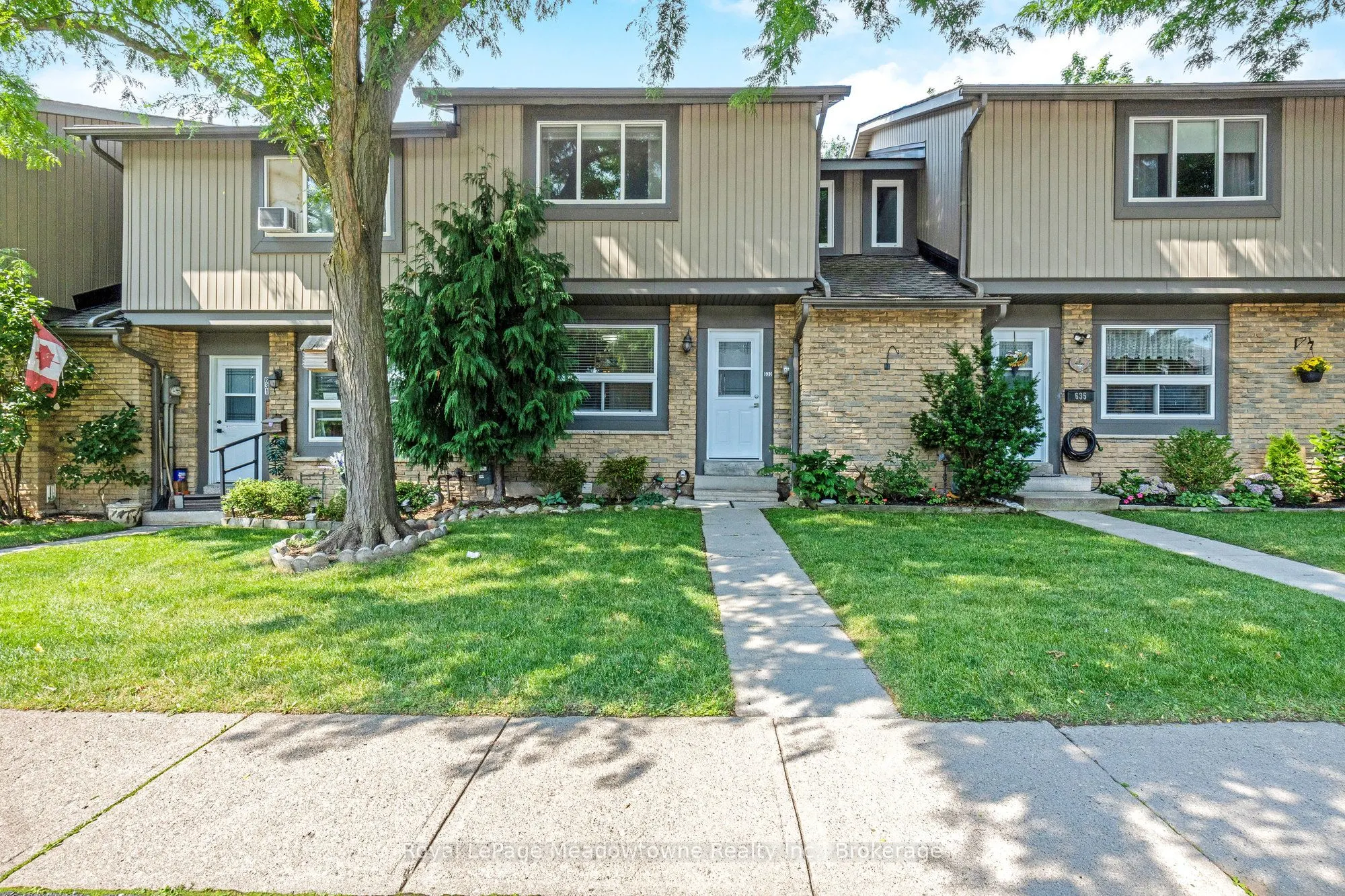633 Woodward Avenue, #65