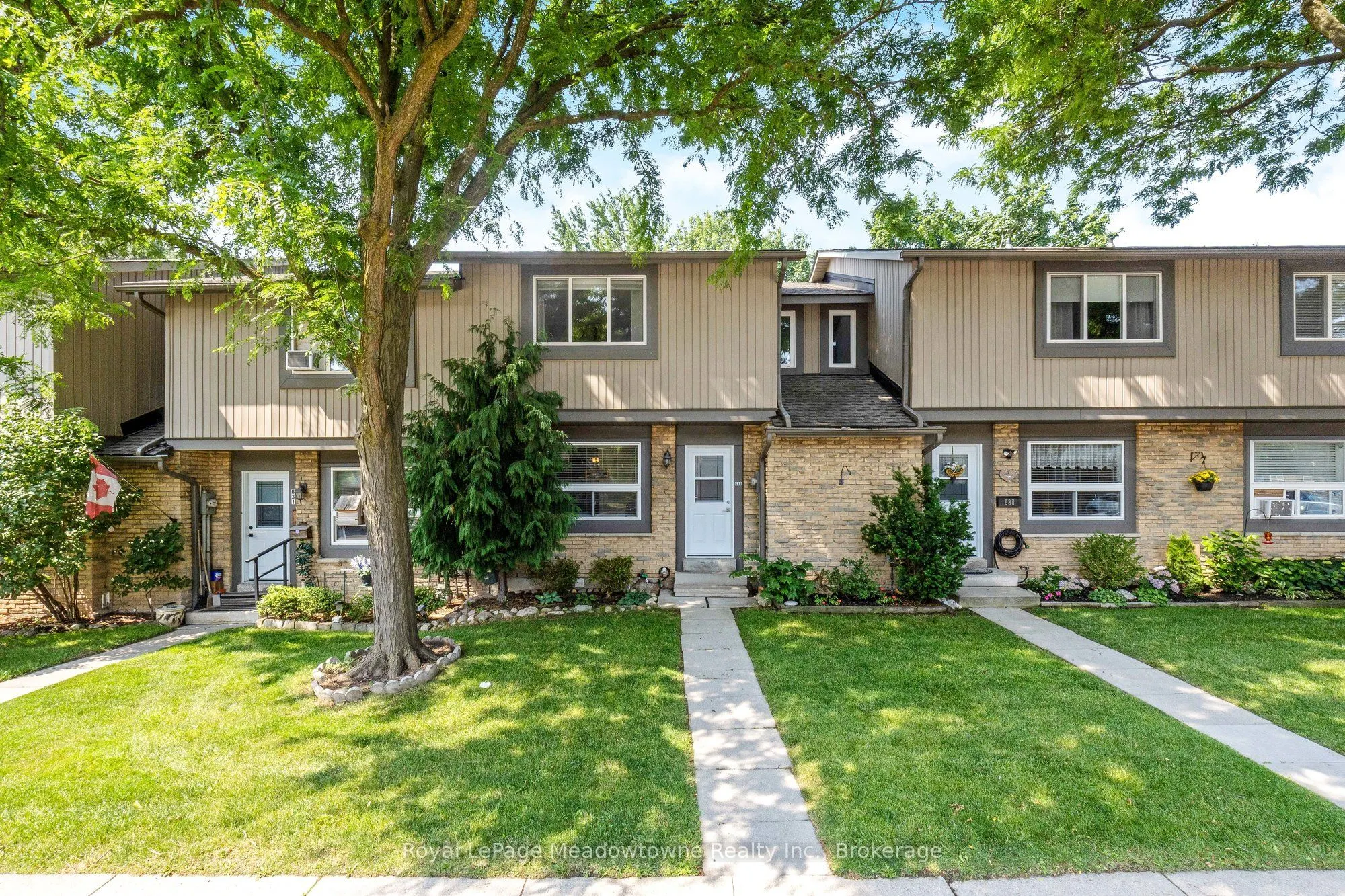 633 Woodward Avenue, #65