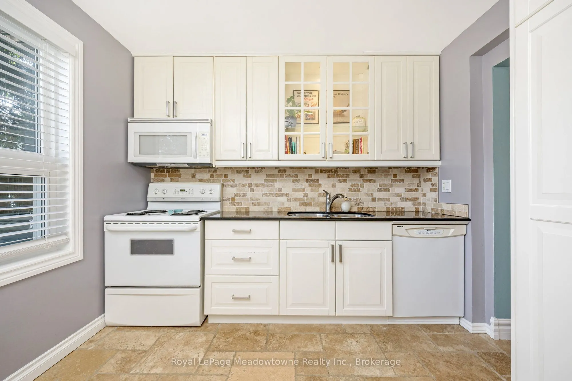 633 Woodward Avenue, #65