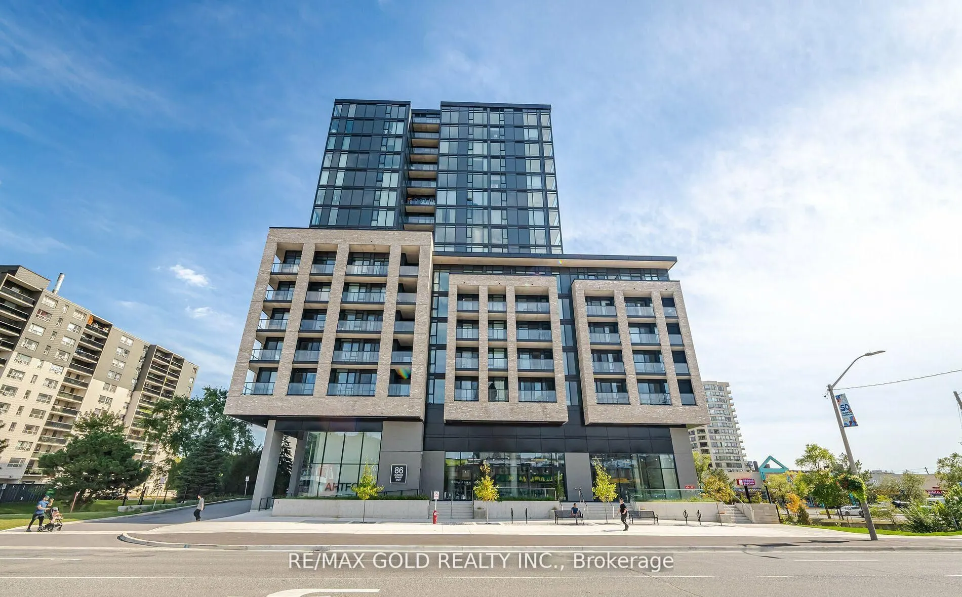 86 Dundas Street E, #1319