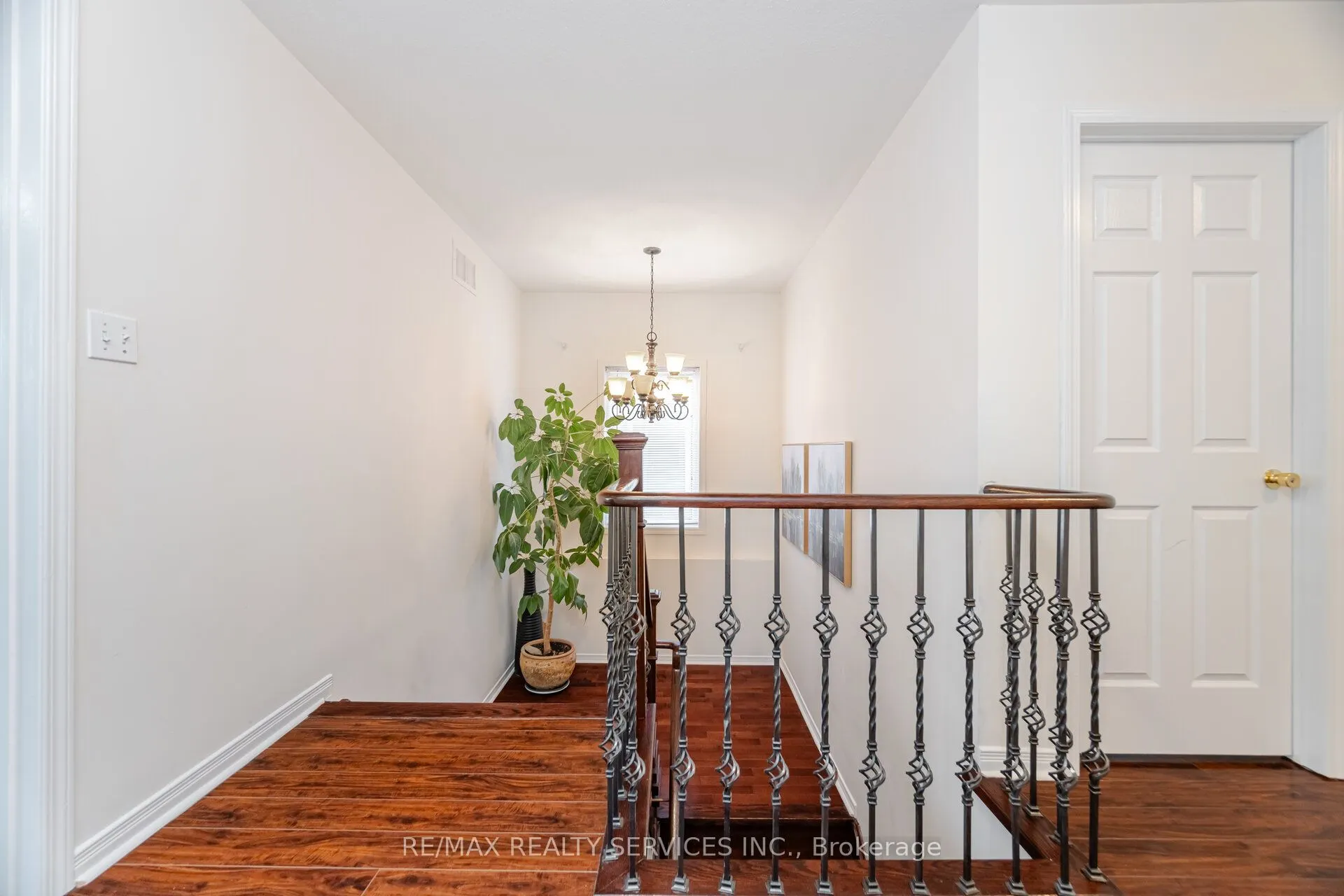 77 Milkweed Crescent