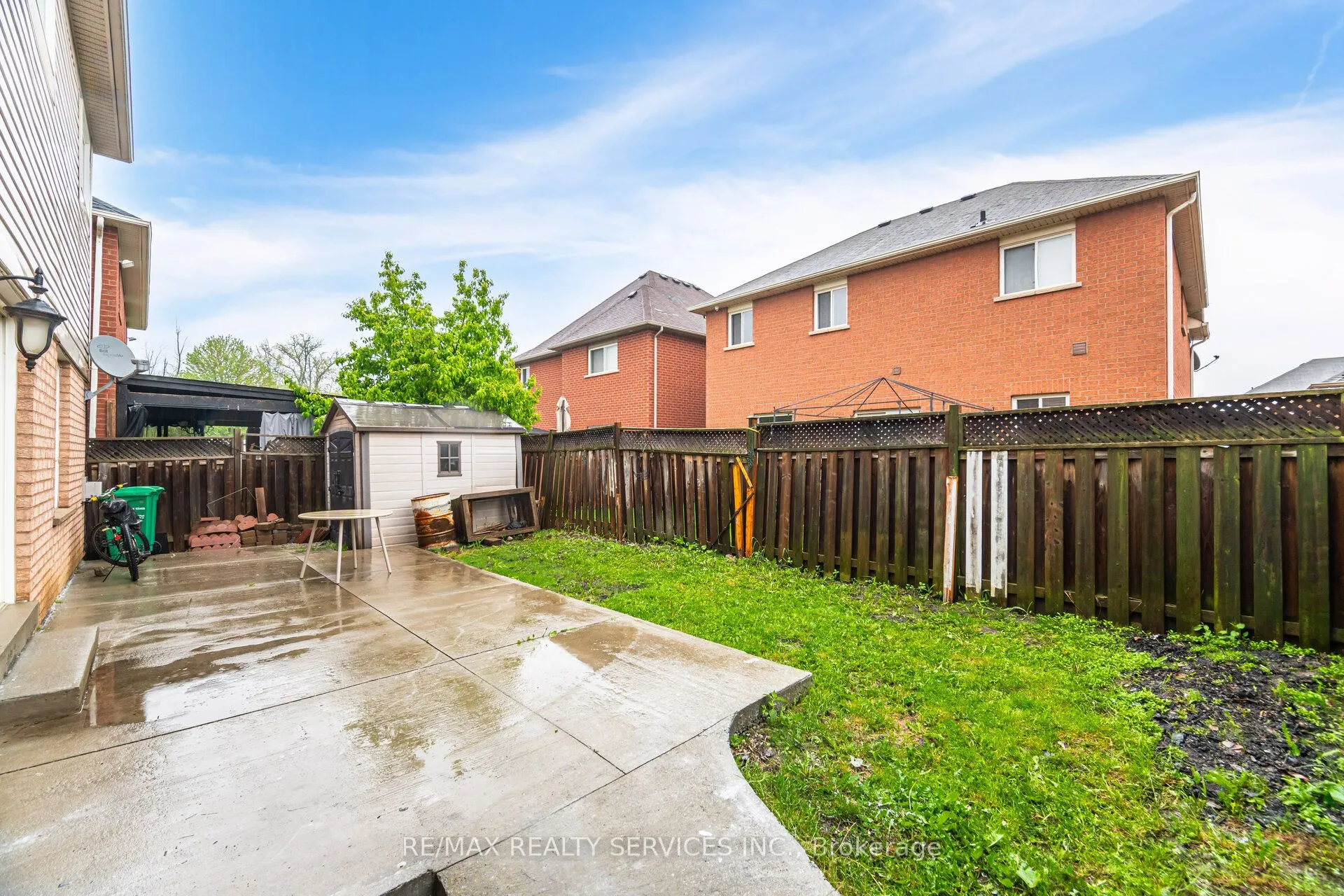 77 Milkweed Crescent