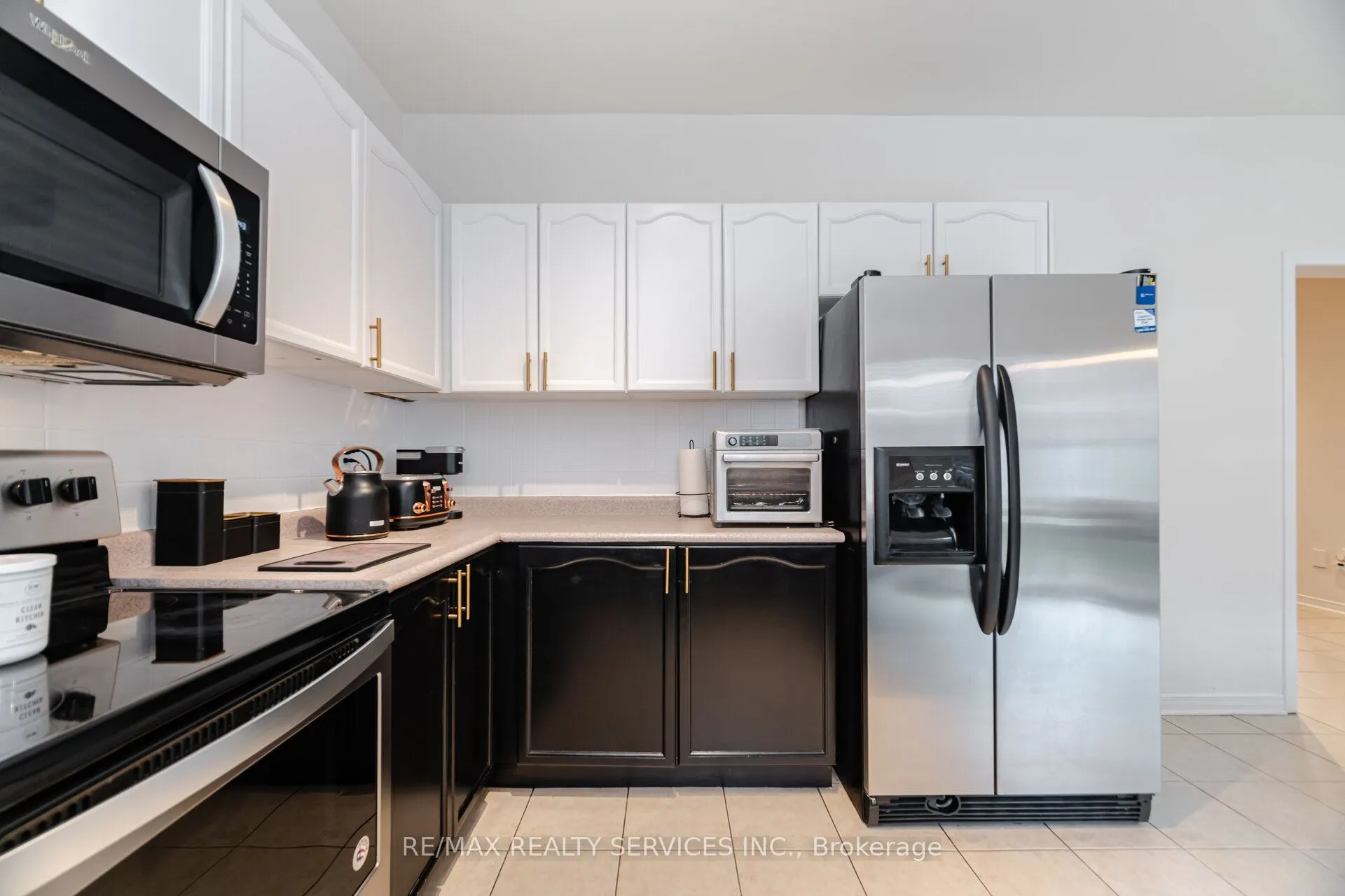 77 Milkweed Crescent