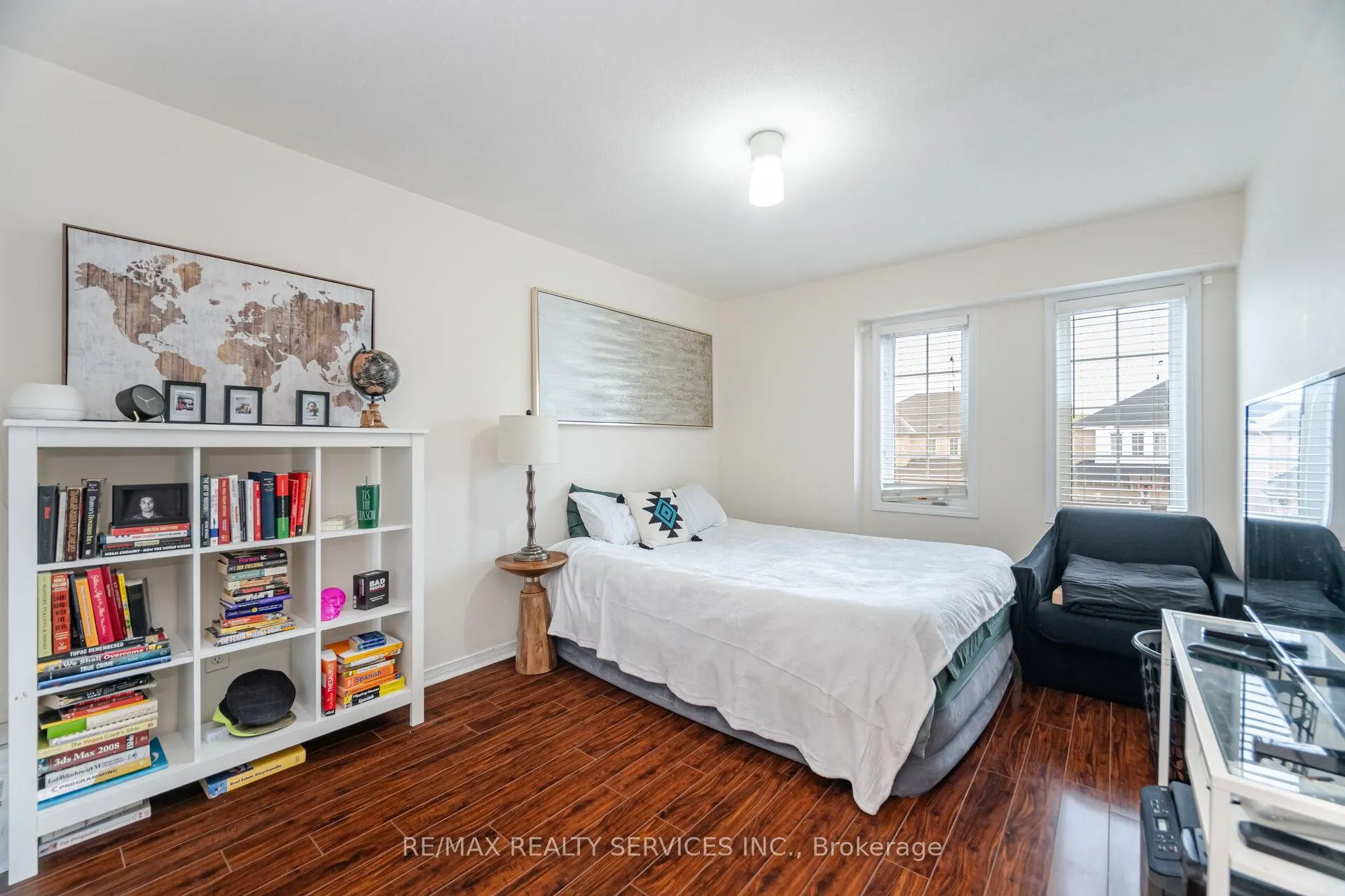 77 Milkweed Crescent