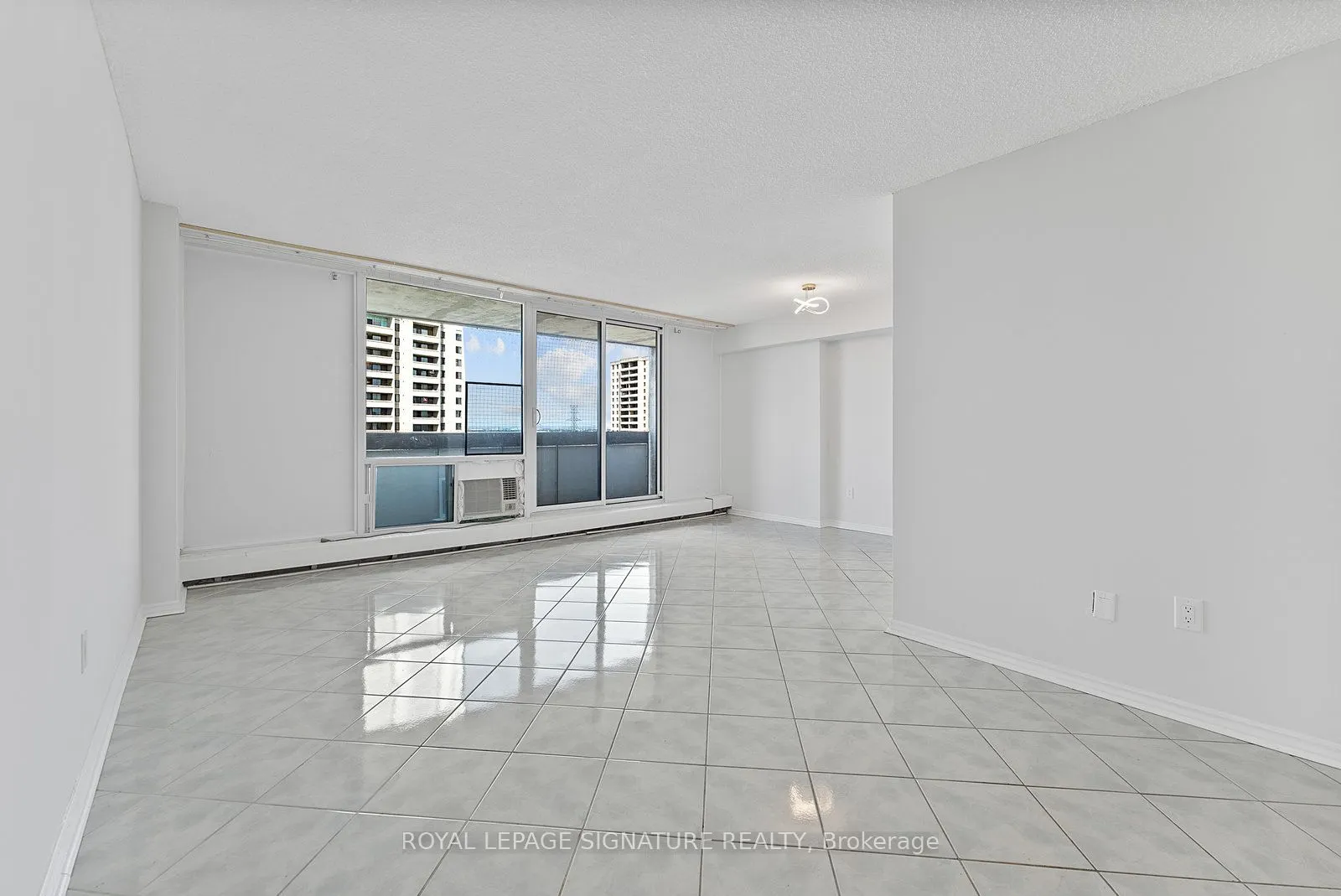 5 San Romanoway, ##906
