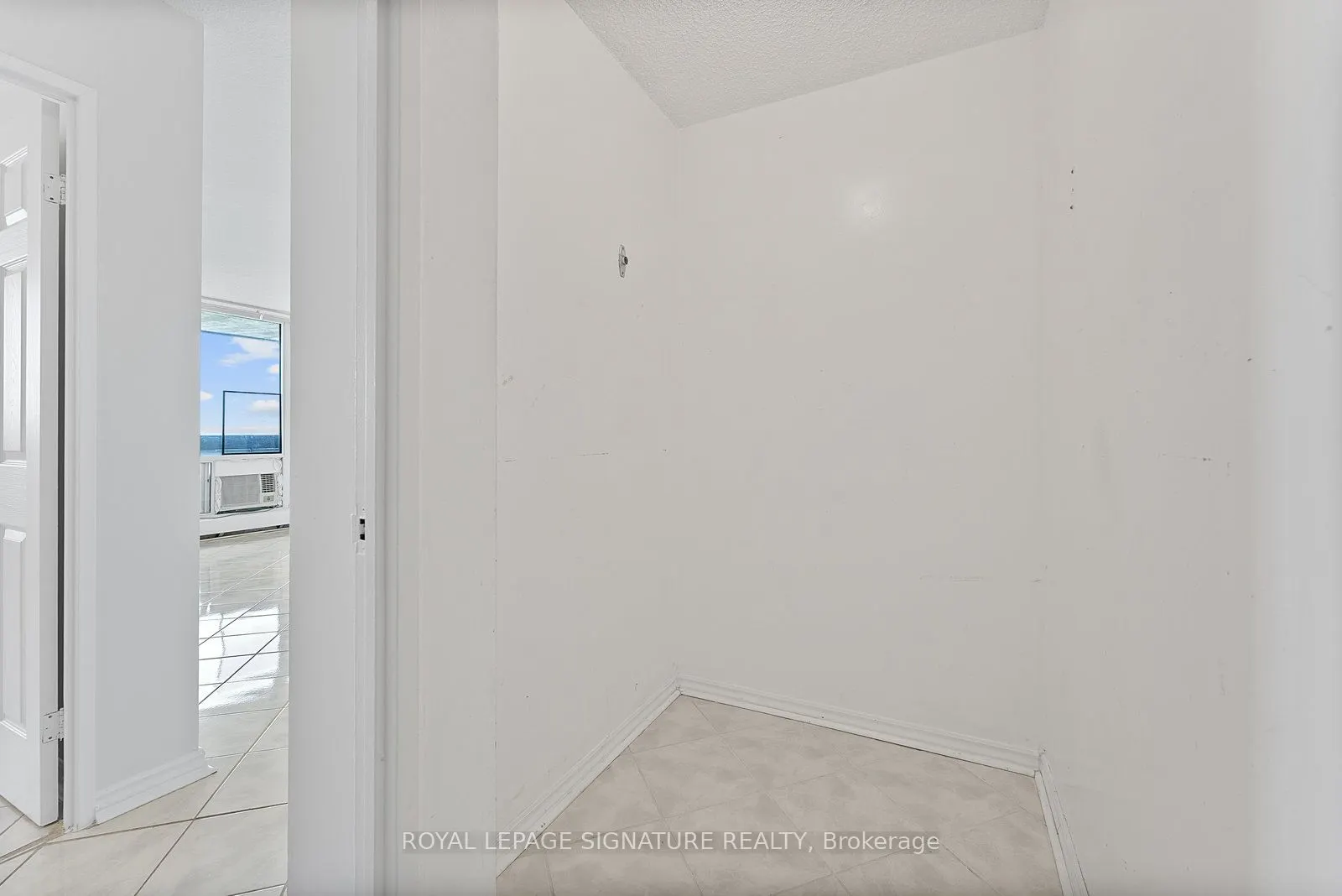 5 San Romanoway, ##906