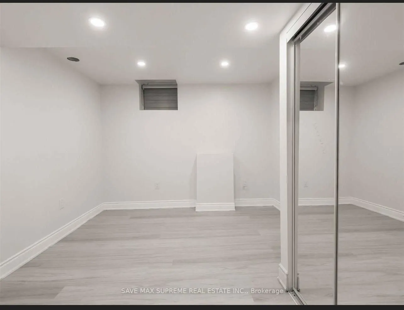 49 Royal West Dr Drive, #Basement