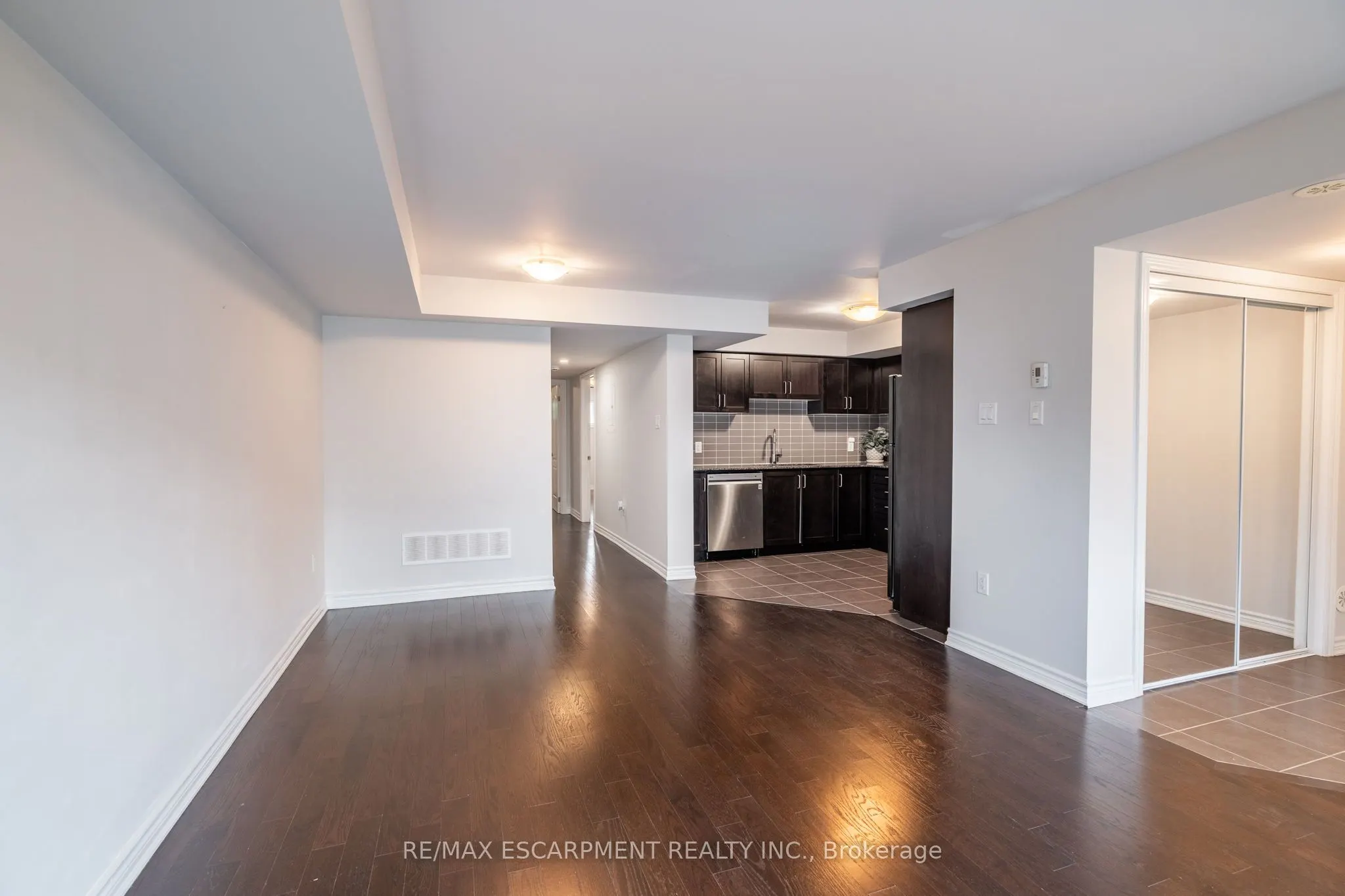 2441 Greenwich Drive, #59