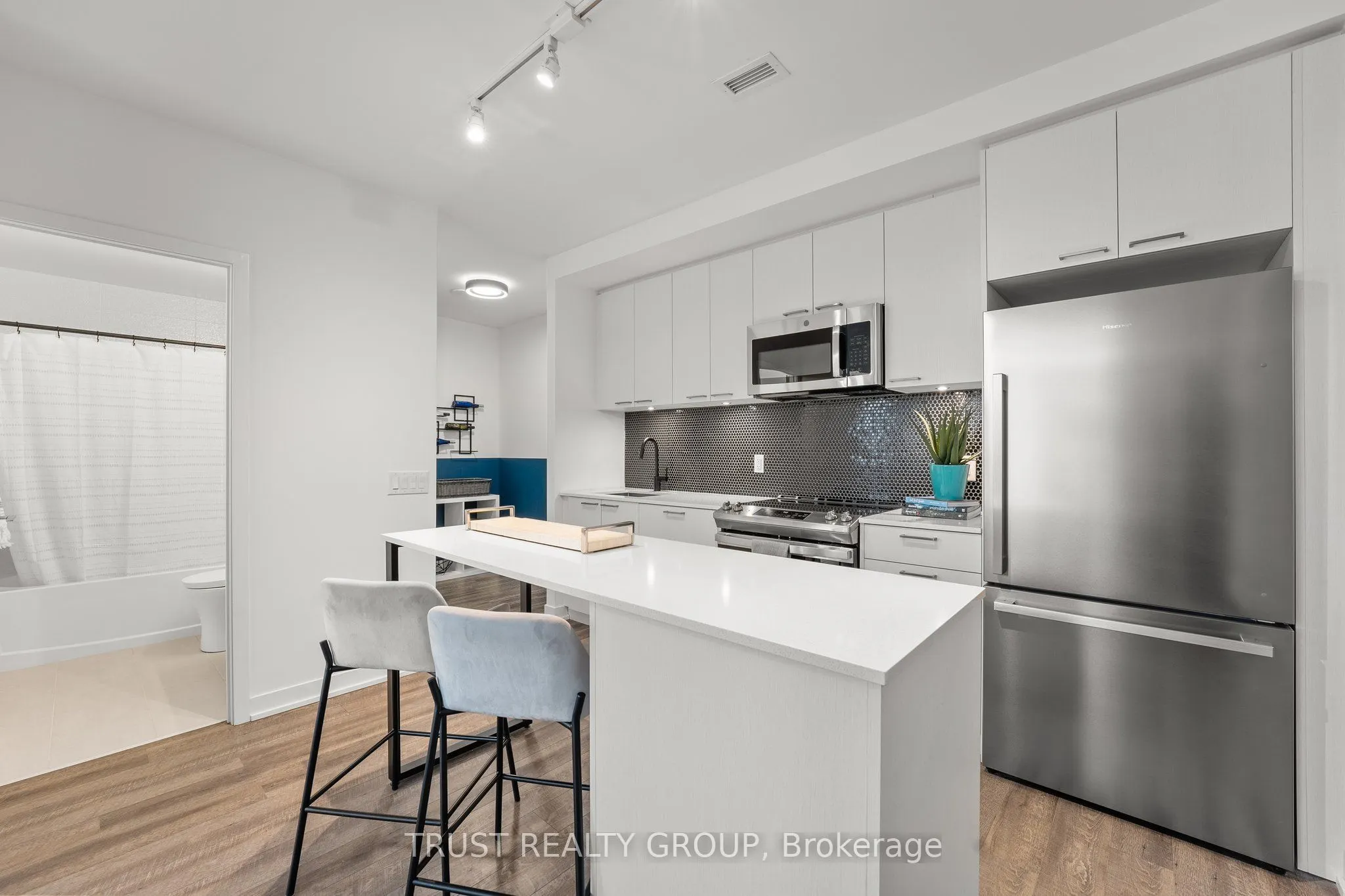 1808 St. Clair Avenue W, #1102