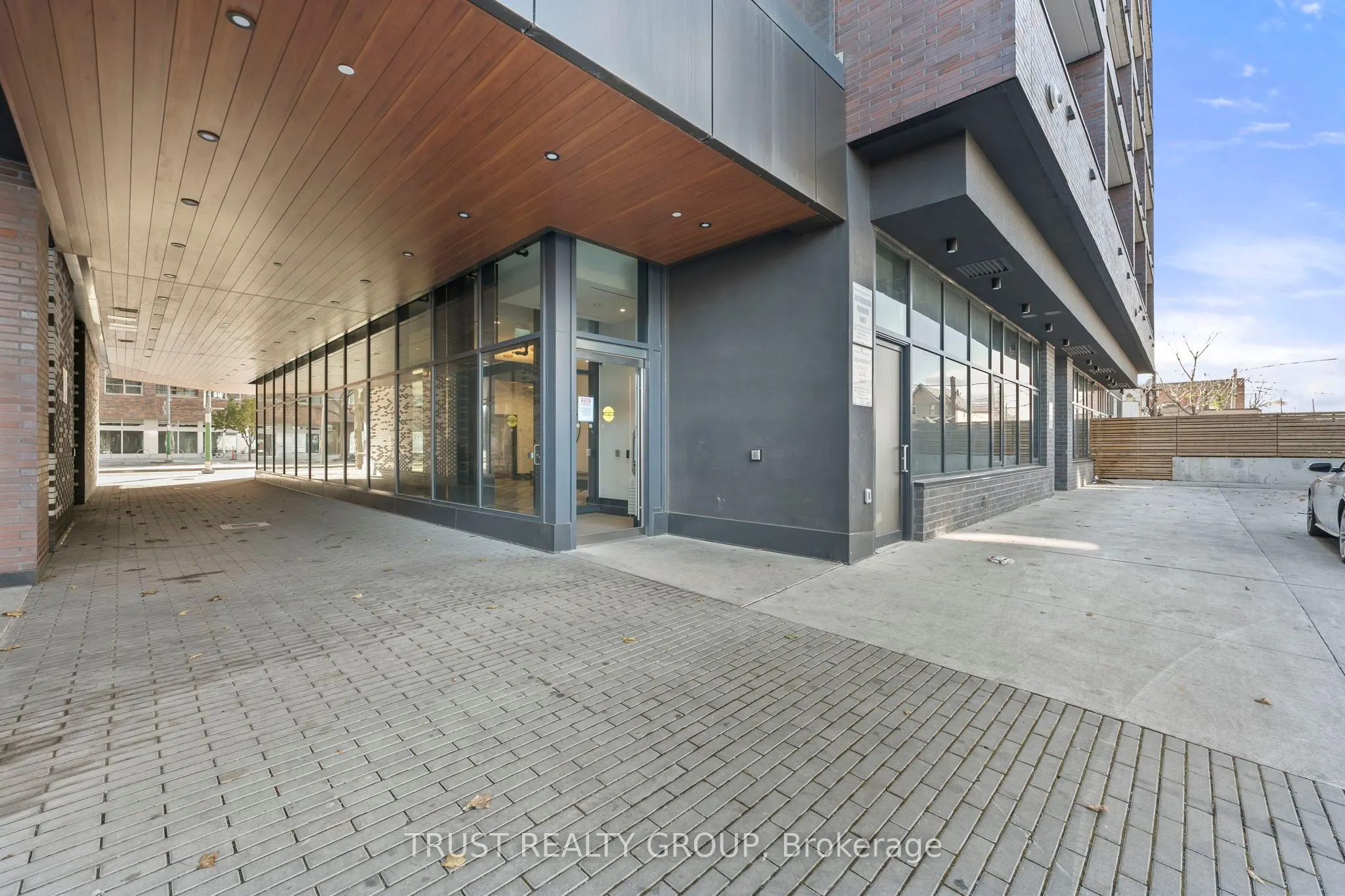 1808 St. Clair Avenue W, #1104